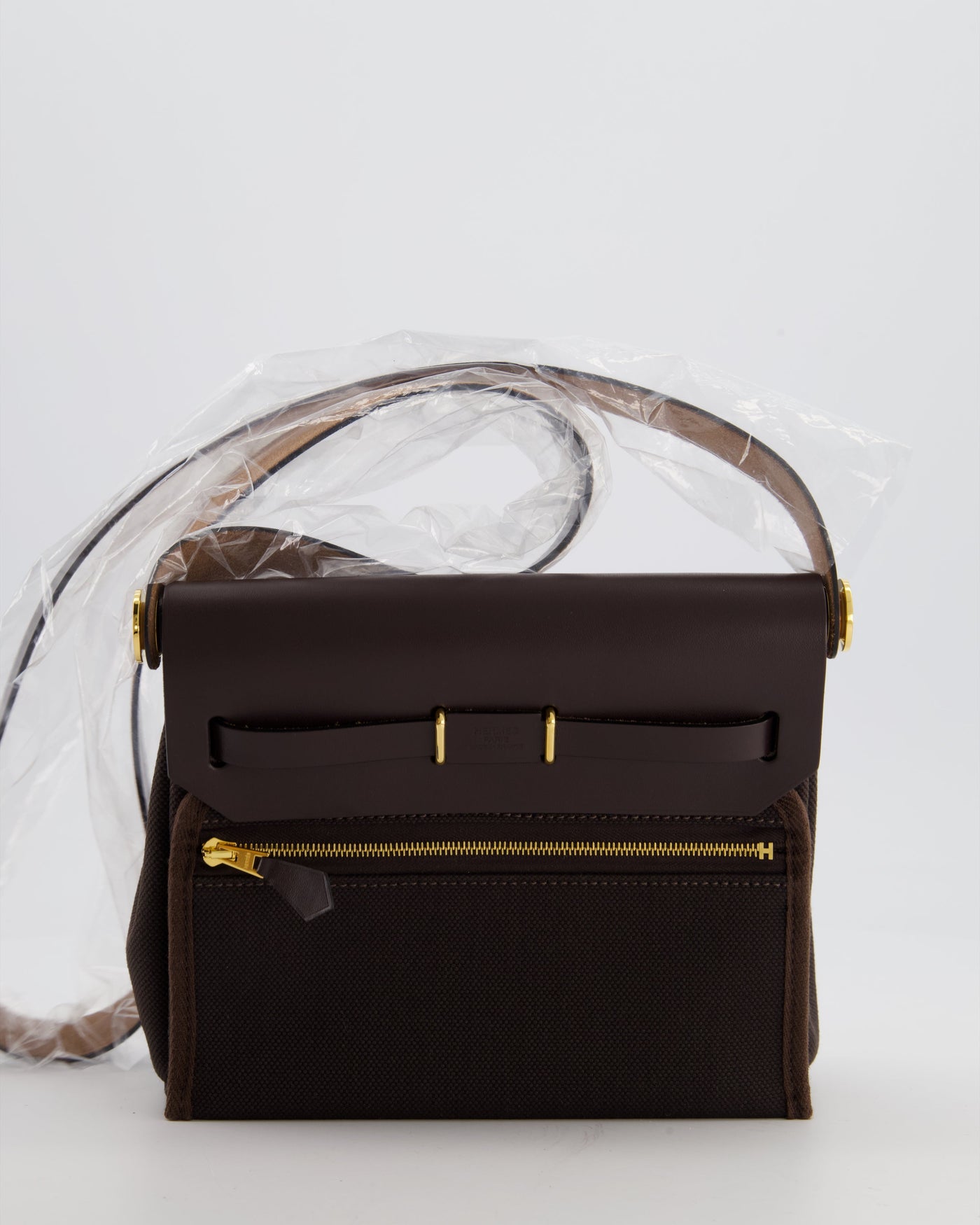Hermes Herbag Zip 20 Bag in Ebene Viking Canvas & Ebene Vache Hunter Leather with Gold Hardware - Product Image 5