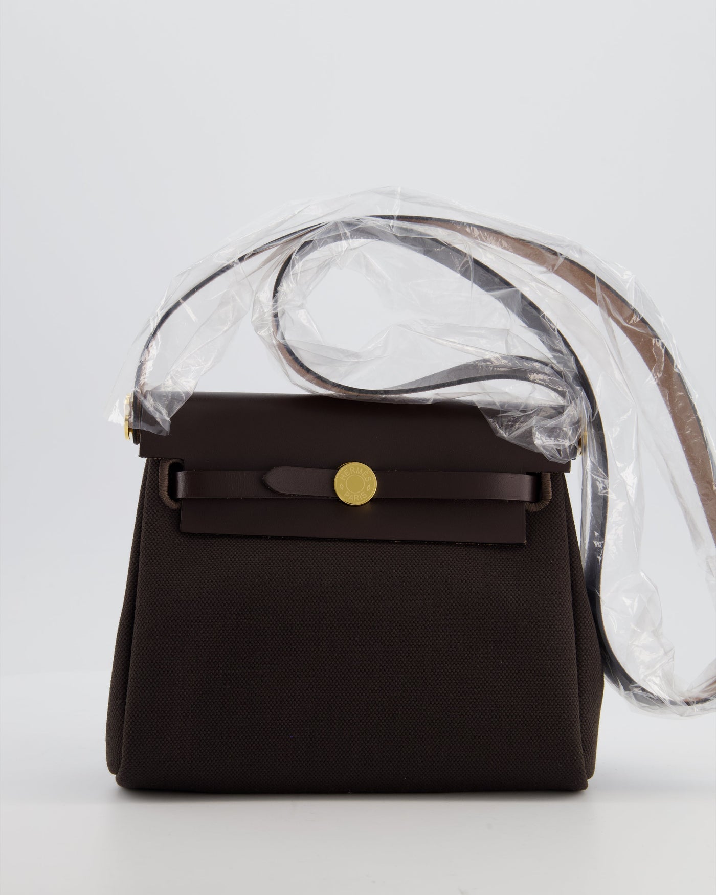 Hermes Herbag Zip 20 Bag in Ebene Viking Canvas & Ebene Vache Hunter Leather with Gold Hardware | Studio Nafay