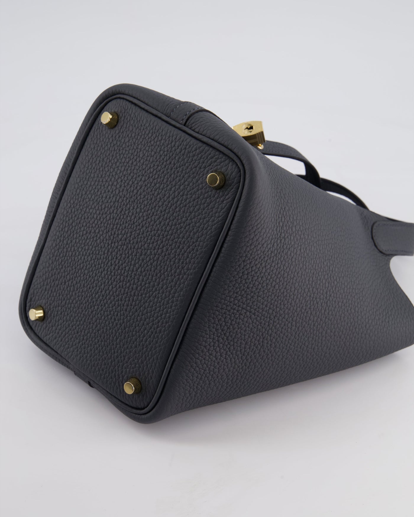 *HOT* Hermes Picotin Lock 18 Bag in Gris Misty Clemence Leather with Permabrass Hardware - Product Image 17