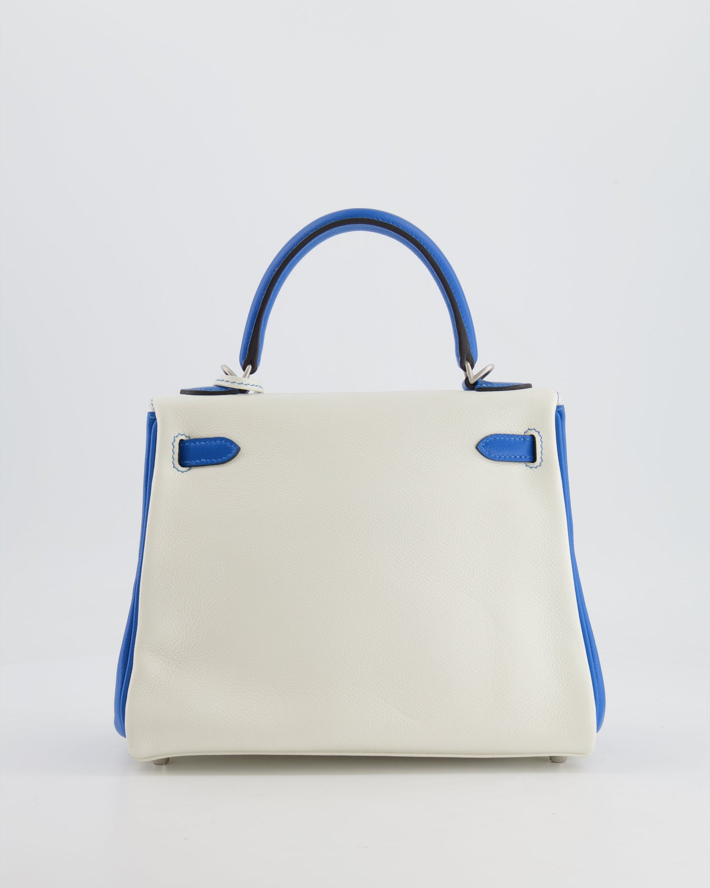 Hermes HSS Kelly 25 Retourne Bag in White and Bleu Mykonos Evercolor Leather with Contrast Stitching and Brushed Palladium Hardware - Product Image 6