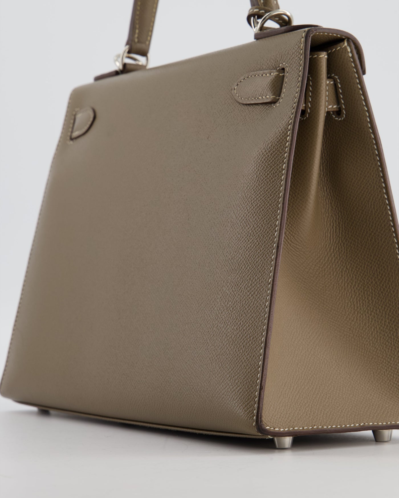 Hermes Kelly 28 Sellier Bag in Etoupe Epsom Leather with Palladium Hardware - Product Image 11