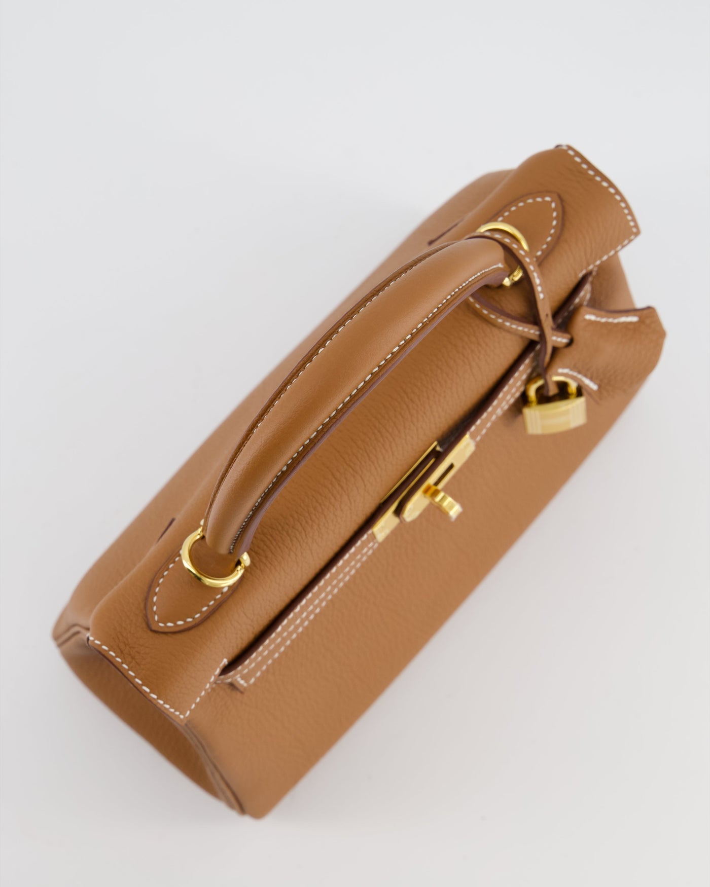 Hermes Kelly 25 Retourne Bag in Gold Togo Leather with Gold Hardware - Product Image 15