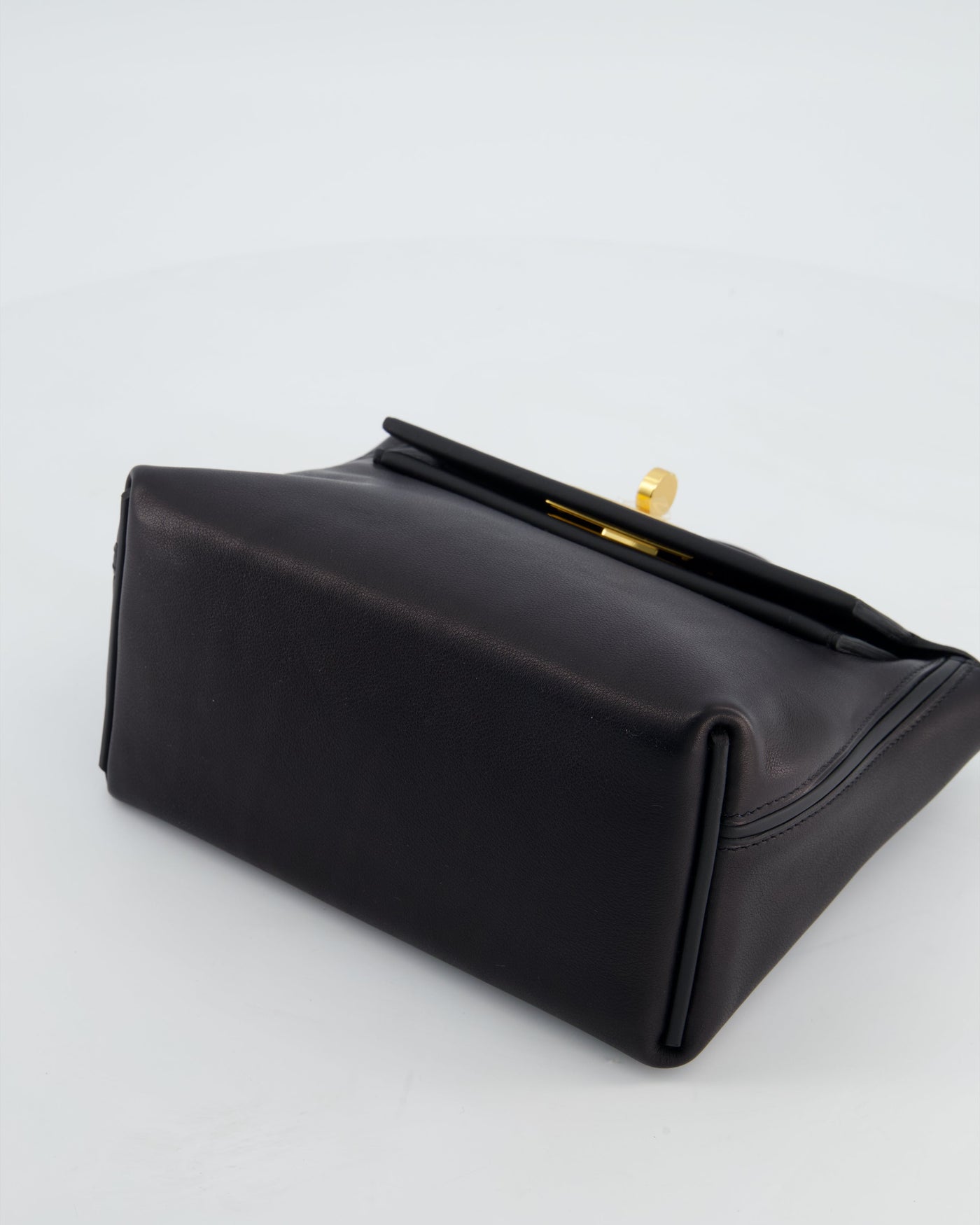 *RARE* Hermes 24/24 21 Bag in Noir Volupto and Noir Swift Leather with Gold Hardware - Product Image 20