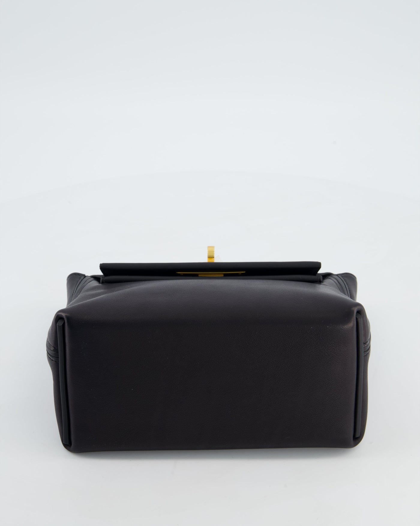 *RARE* Hermes 24/24 21 Bag in Noir Volupto and Noir Swift Leather with Gold Hardware - Product Image 4