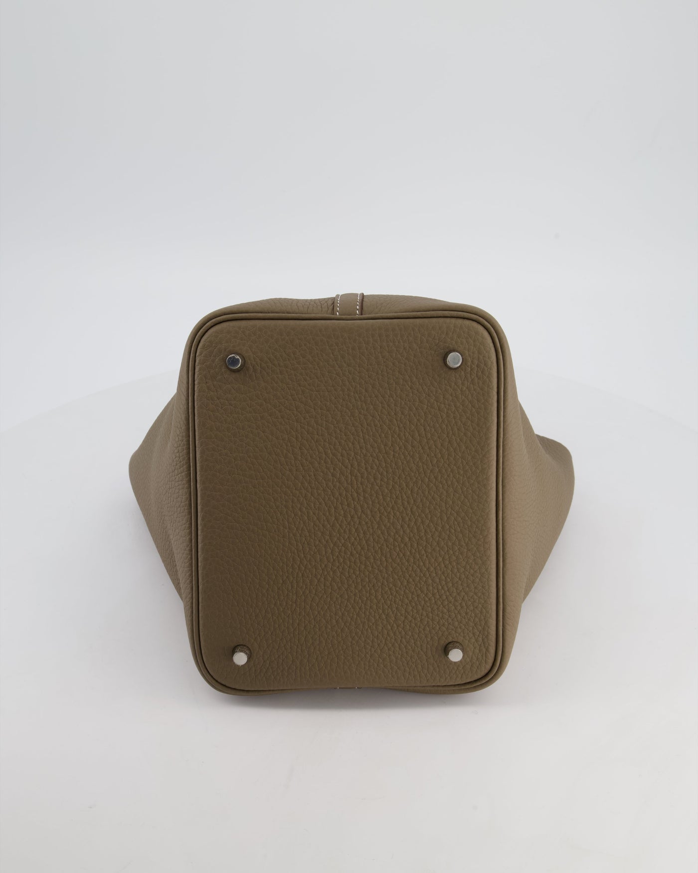 Hermes Picotin 22 Lock Bag in Etoupe Clemence Leather with Palladium Hardware - Product Image 17