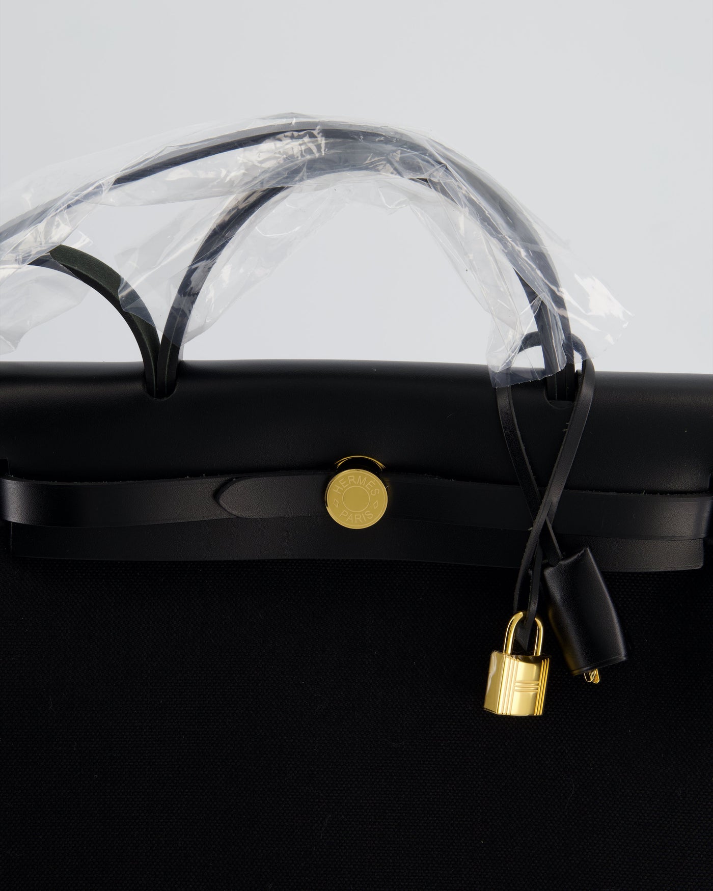 Hermes Herbag 31 Zip Bag in Noir Toile Officier Canvas, Noir Vache Hunter Leather with Gold Hardware - Product Image 17