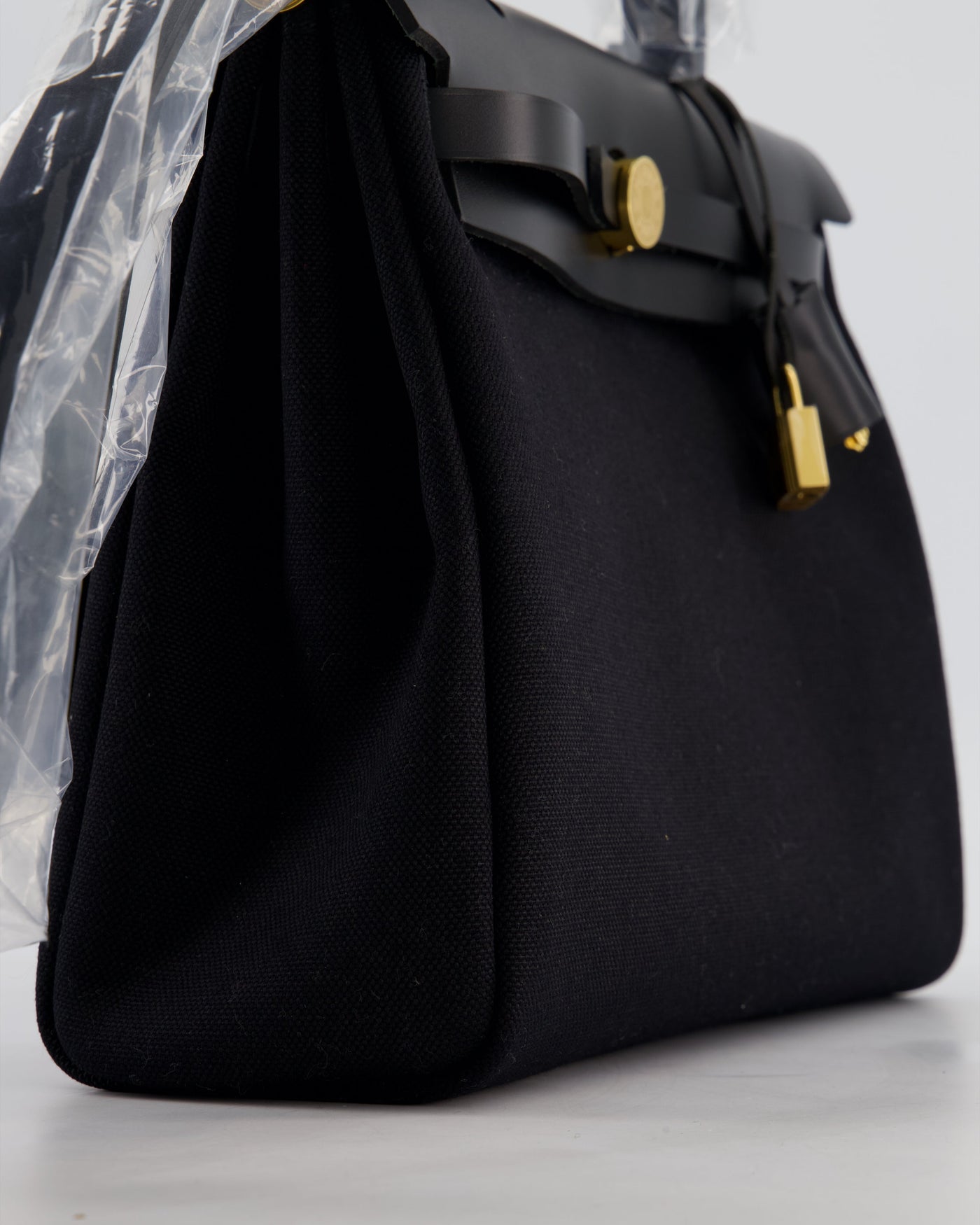 Hermes Herbag 31 Zip Bag in Noir Toile Officier Canvas, Noir Vache Hunter Leather with Gold Hardware - Product Image 10