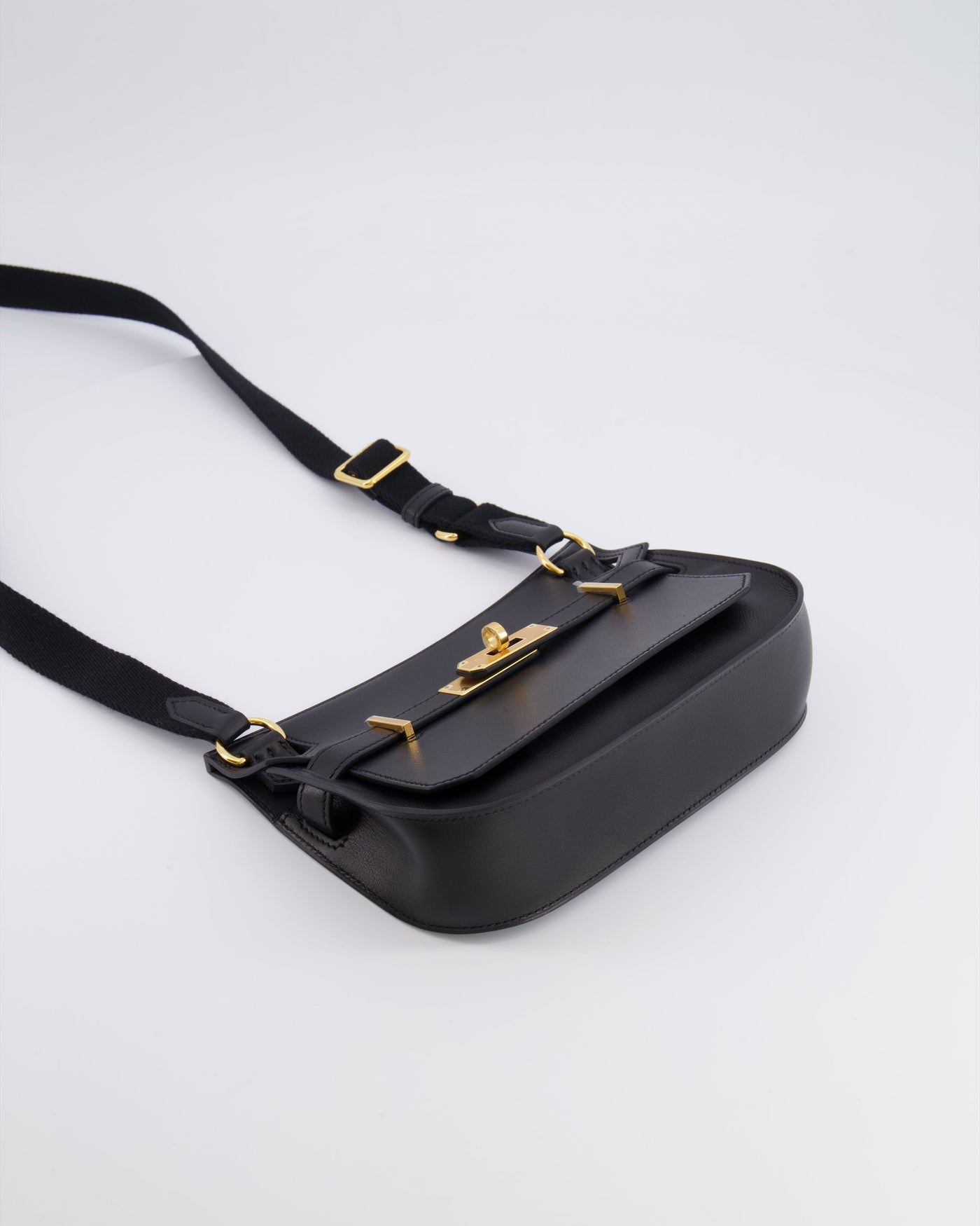 *RARE* Hermes Mini Jypsiere Crossbody Bag in Black Evergrain Leather with Gold Hardware - Product Image 18