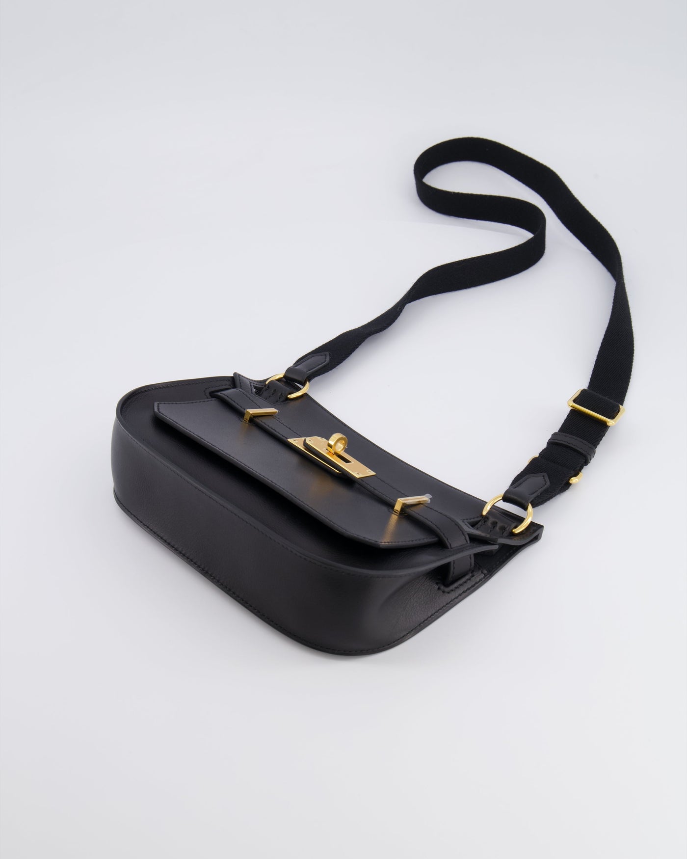 *RARE* Hermes Mini Jypsiere Crossbody Bag in Black Evergrain Leather with Gold Hardware - Product Image 19