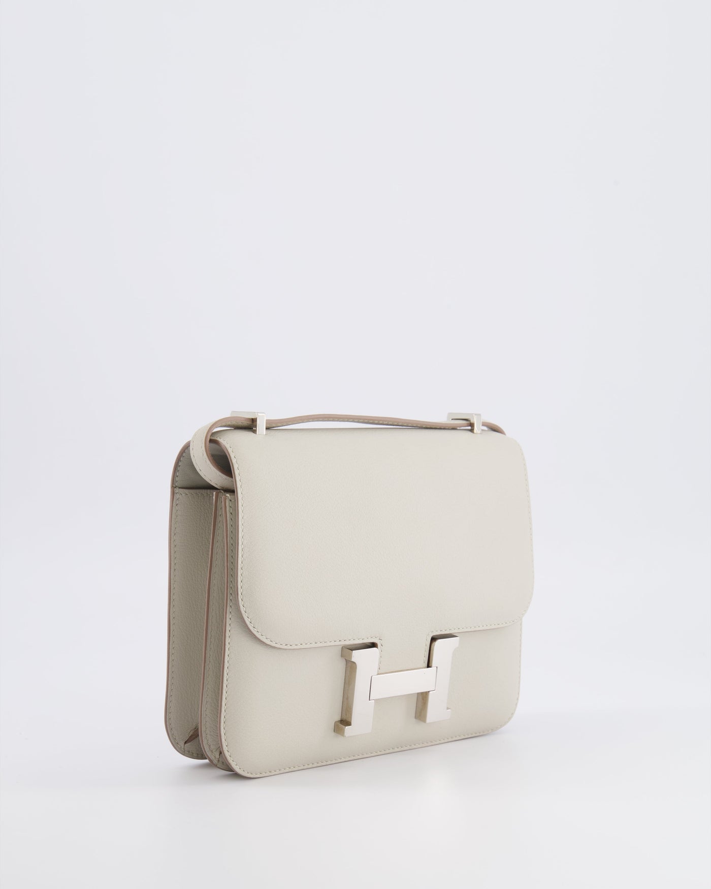 Hermes Constance III 18 Bag in Gris Perle Evercolor Leather with Palladium Hardware - Product Image 4