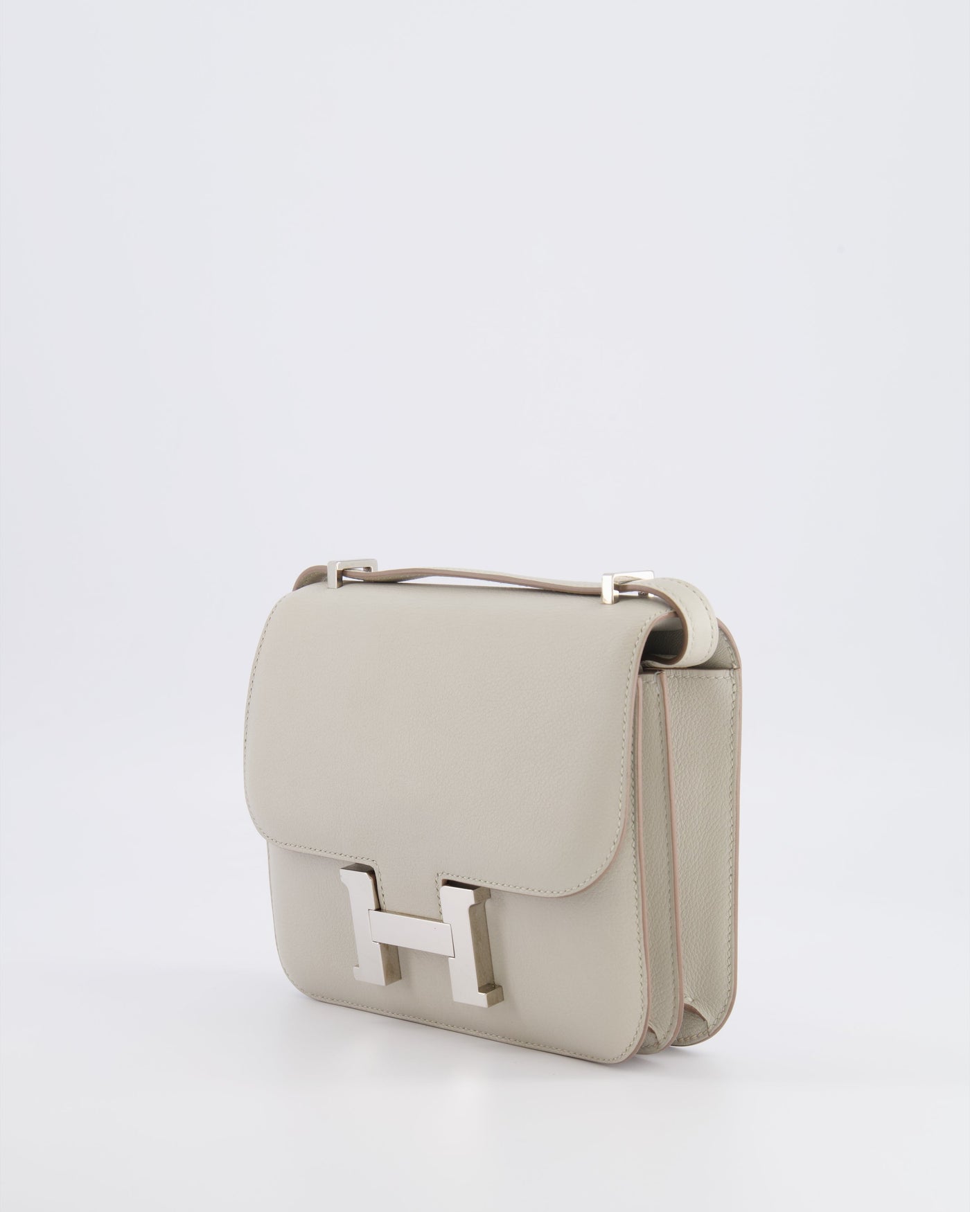 Hermes Constance III 18 Bag in Gris Perle Evercolor Leather with Palladium Hardware - Product Image 10