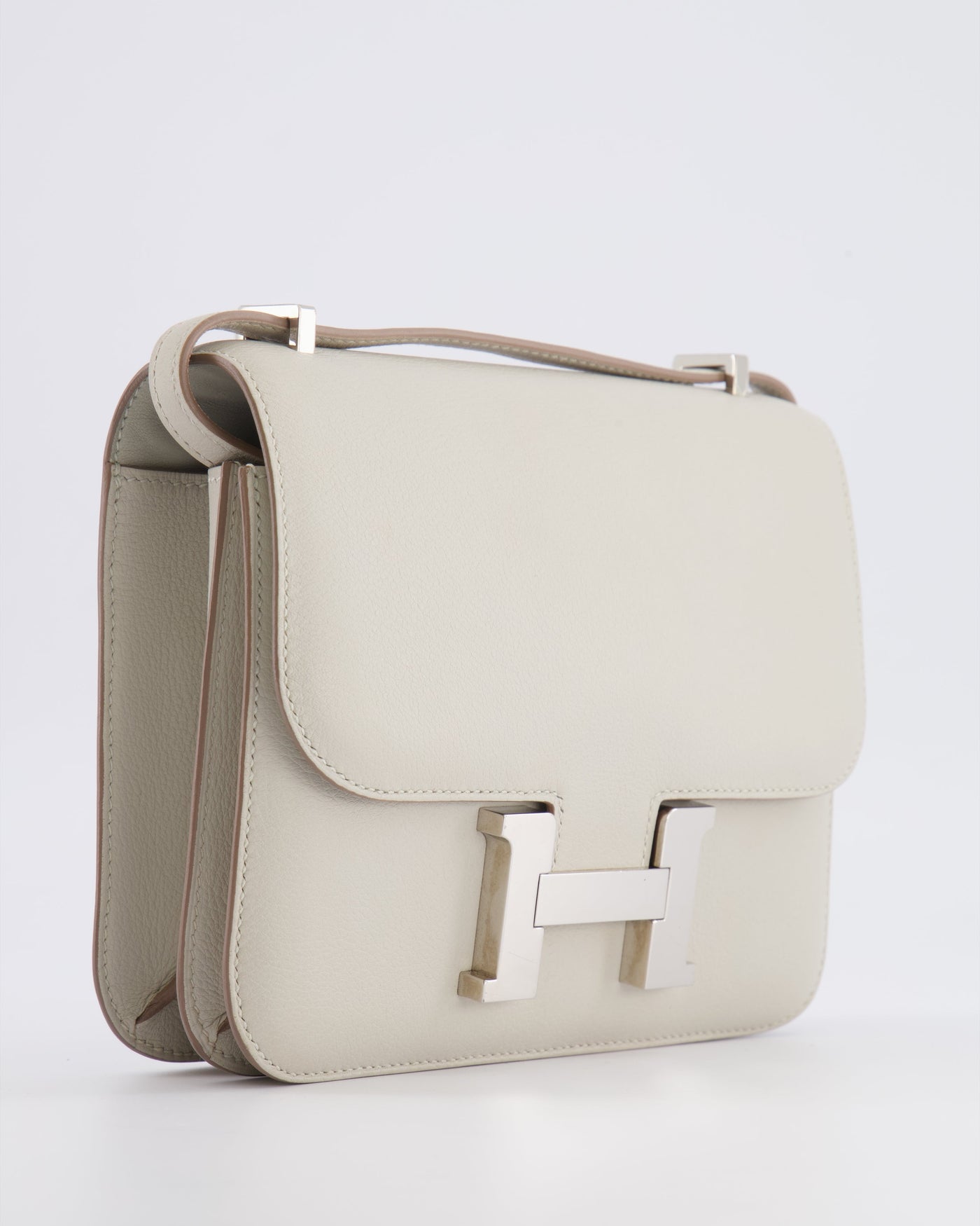 Hermes Constance III 18 Bag in Gris Perle Evercolor Leather with Palladium Hardware - Product Image 11