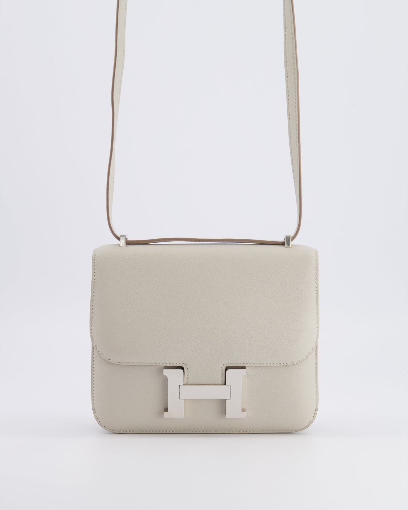 Hermes Constance III 18 Bag in Gris Perle Evercolor Leather with Palladium Hardware - Product Image 3
