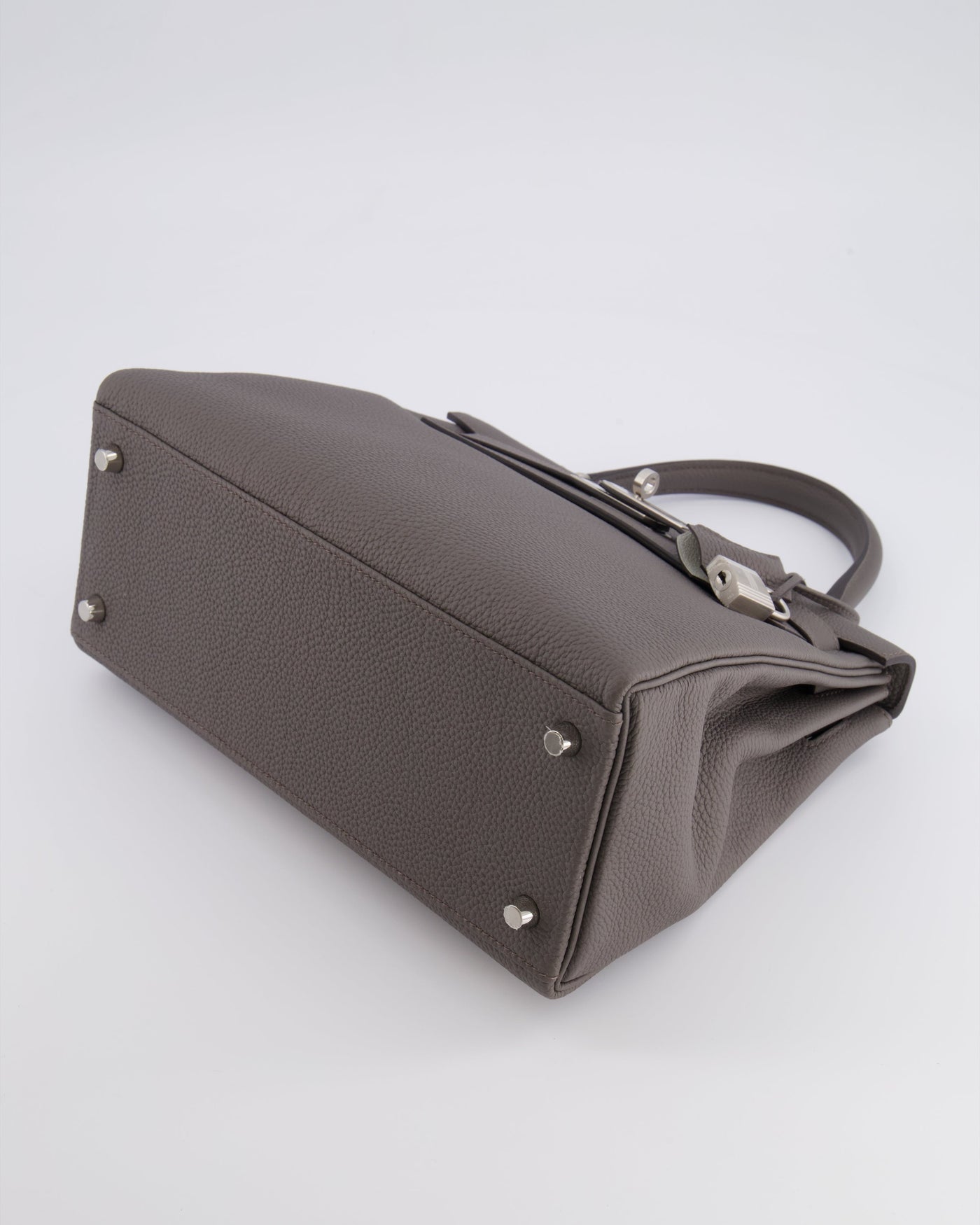 Hermes Kelly 28 Retourne HSS Bag in Gris Etain Togo Leather with Gris Perle Interior and Brushed Palladium Hardware - Product Image 21