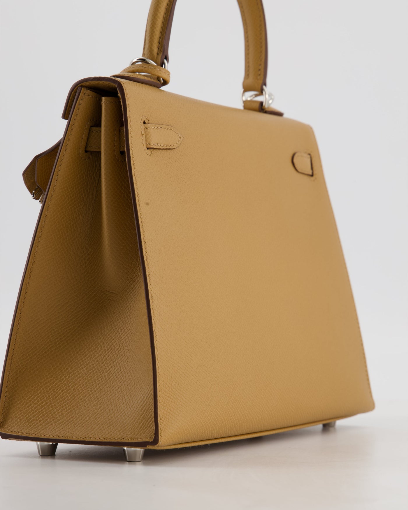 Hermes Kelly 25 Sellier Bag in Biscuit Epsom Leather with Palladium Hardware - Product Image 14