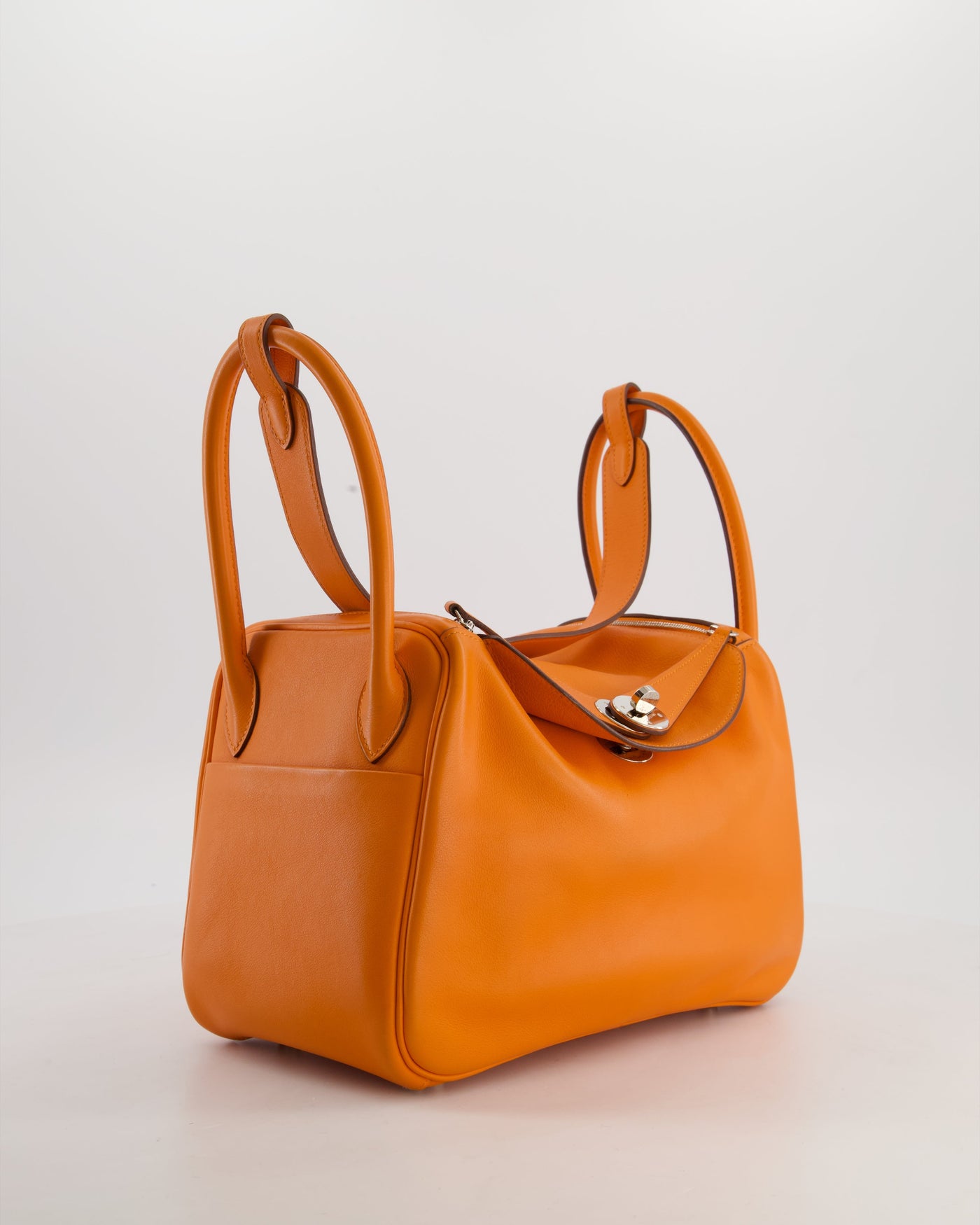 Hermes Lindy 26 Bag in Orange H Swift Leather with Palladium Hardware - Product Image 4