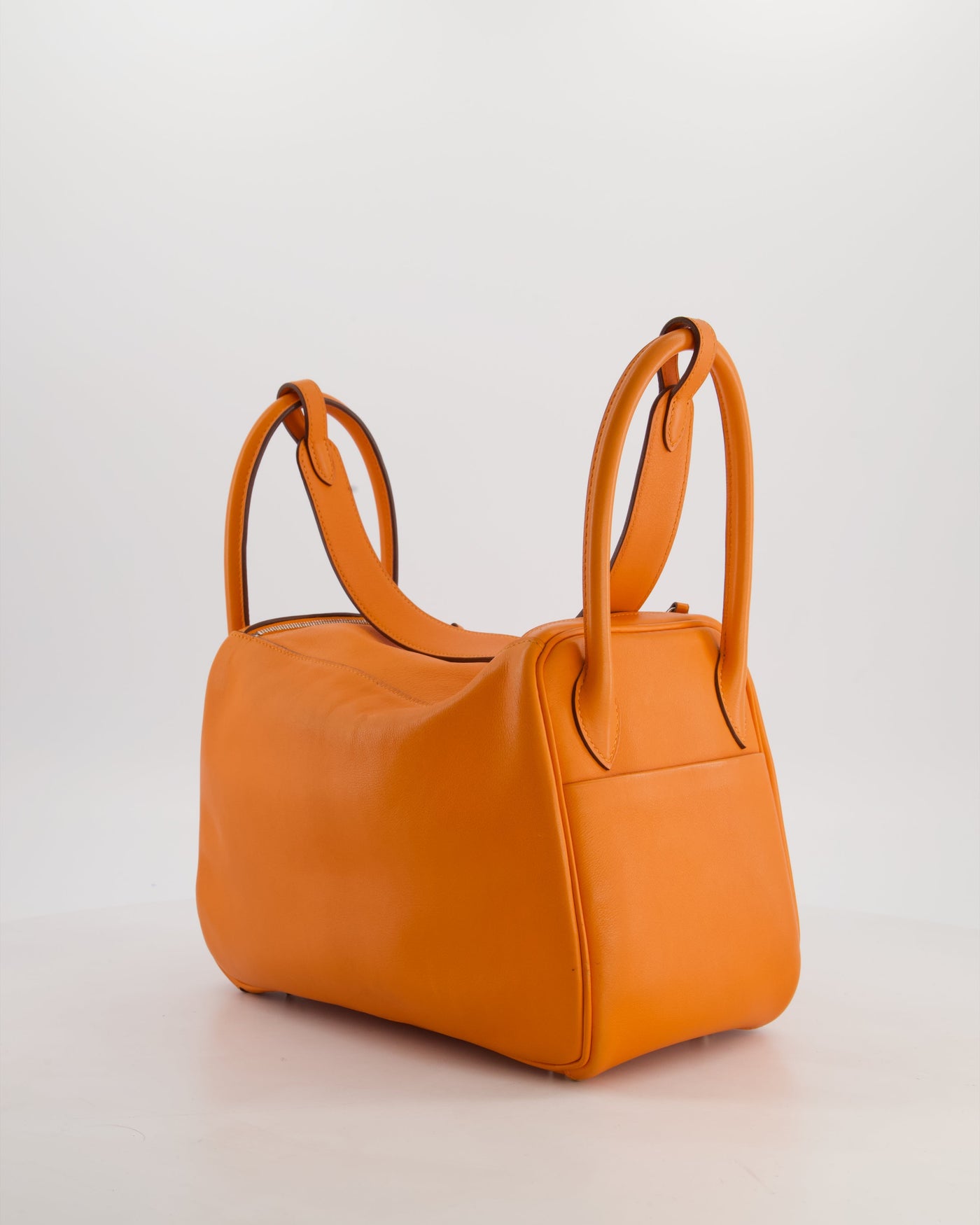 Hermes Lindy 26 Bag in Orange H Swift Leather with Palladium Hardware - Product Image 5