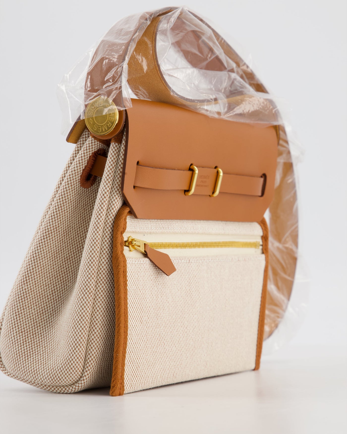*HOT* Hermes Herbag Zip 20 Bag in Fauve Vache Hunter Leather & Ecru/Beige Viking Canvas with Gold Hardware - Product Image 12