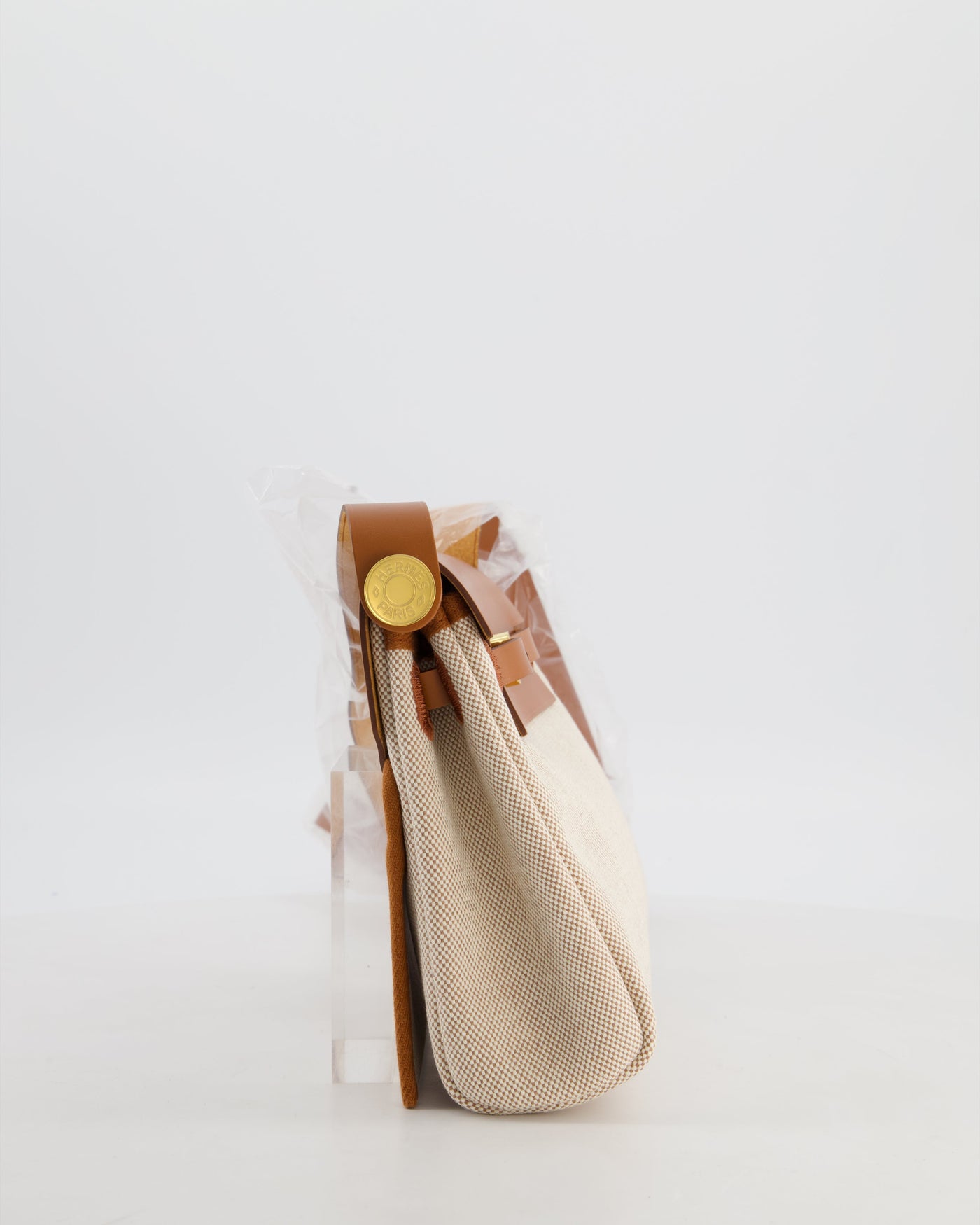 *HOT* Hermes Herbag Zip 20 Bag in Fauve Vache Hunter Leather & Ecru/Beige Viking Canvas with Gold Hardware - Product Image 3
