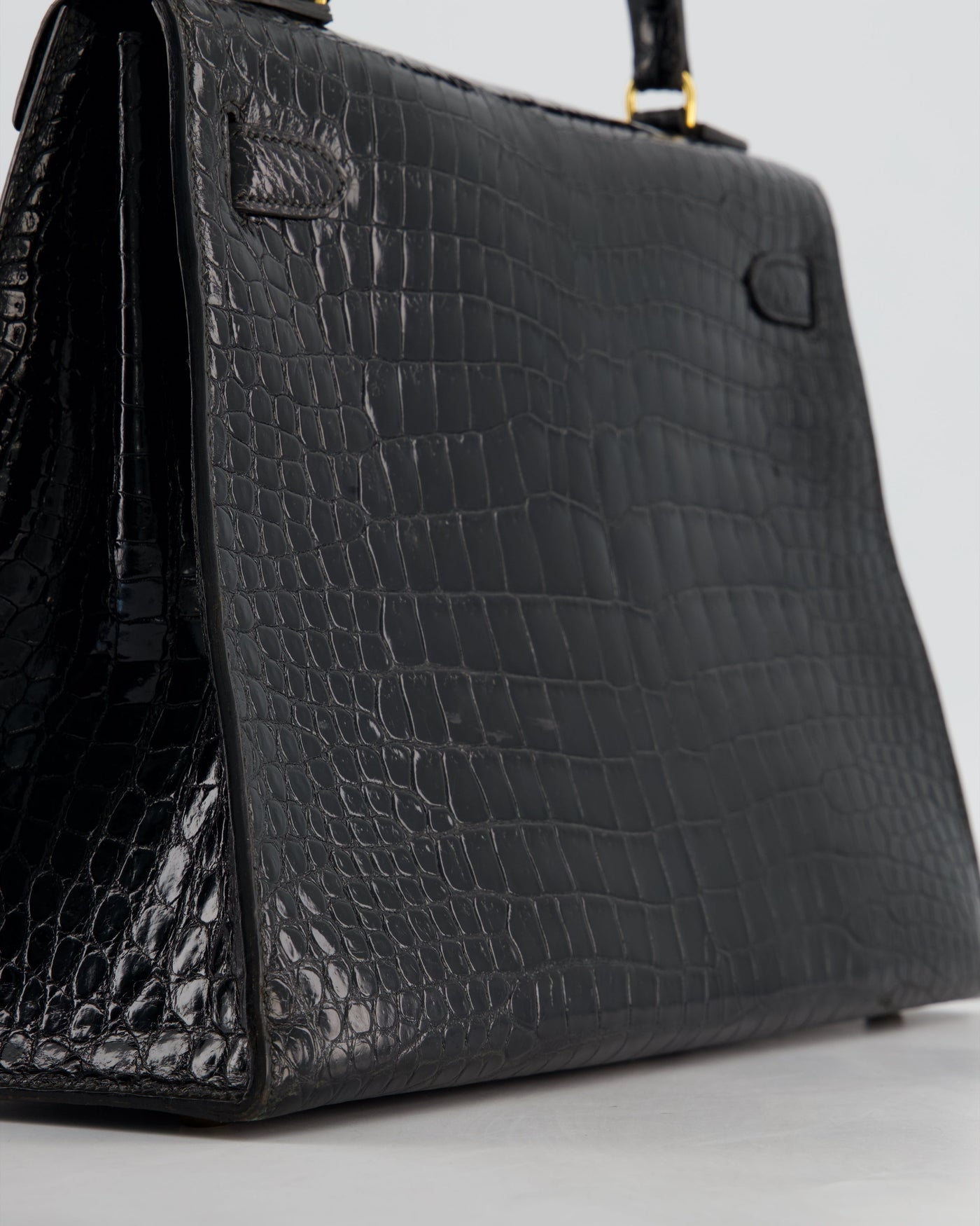 *HOT* Hermes Kelly 32 Sellier Bag in Noir Porosus Crocodile Leather with Gold Hardware - Product Image 13