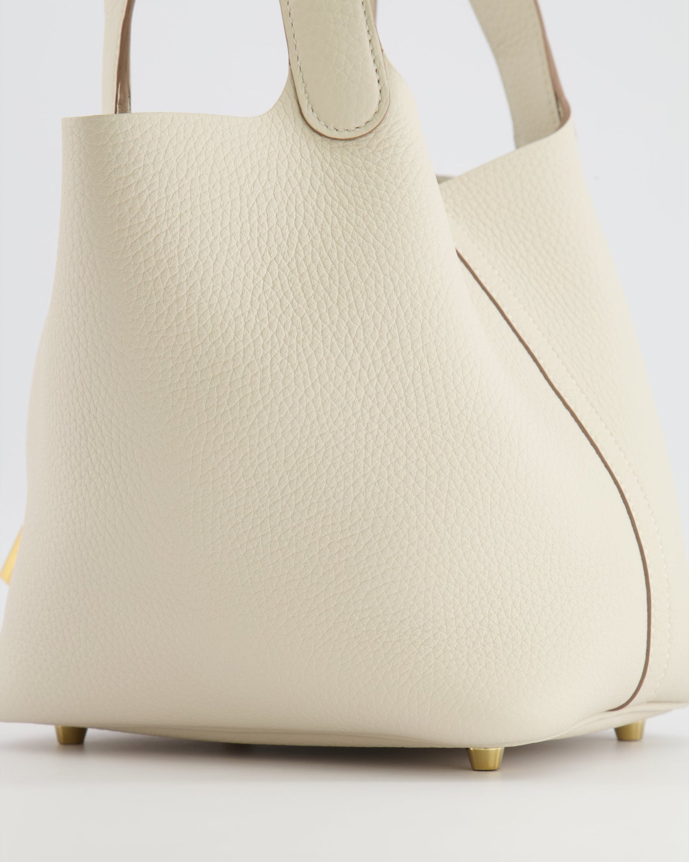 *RARE* Hermes Picotin Lock 18 Bag in Craie Clemence Leather with Gold Hardware - Product Image 11