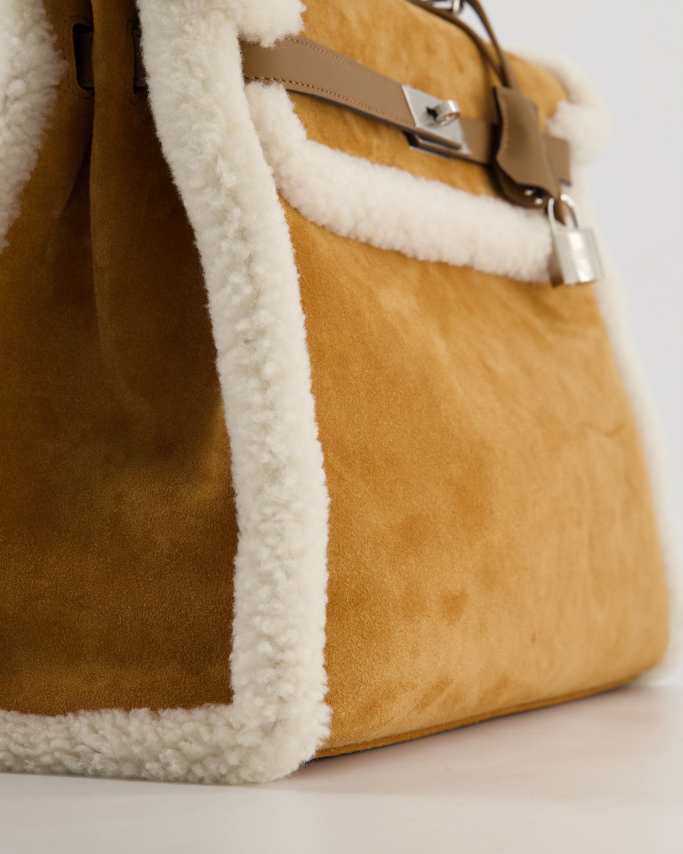 Hermes Kelly 35 Teddy Plush Grizzly Bag in Alezan Swift Leather, Ecru Plush & Chamois Grizzly Suede Leather with Palladium Hardware - Product Image 13
