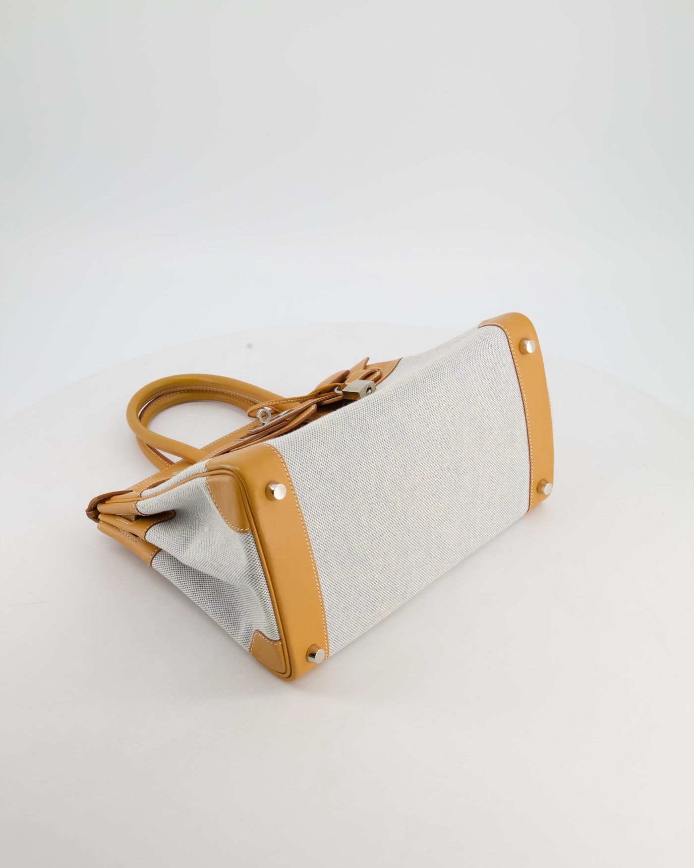 *RARE* Hermes Birkin 30 Retourne Toile Bag in Natural Sable Vache Naturelle Leather & Écru/Ciel Cross Toile Canvas with Palladium Hardware - Product Image 18