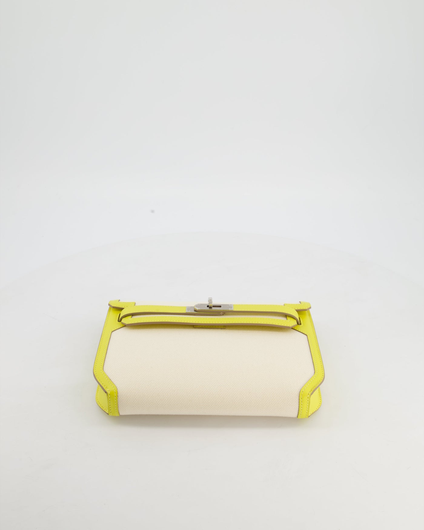 Hermes Kelly Depeches 25 Verso Bag in Ecru Canvas and Jaune Citron Chèvre with Palladium Hardware - Product Image 16