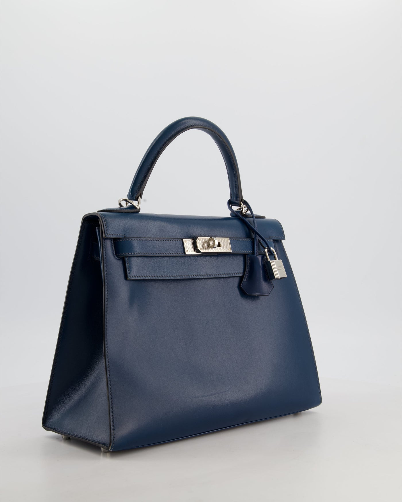 *VERY RARE* Hermes Kelly 28 Sellier Bag in Bleu De Prusse Box Calf Leather with Guilloche Palladium Hardware - Product Image 18