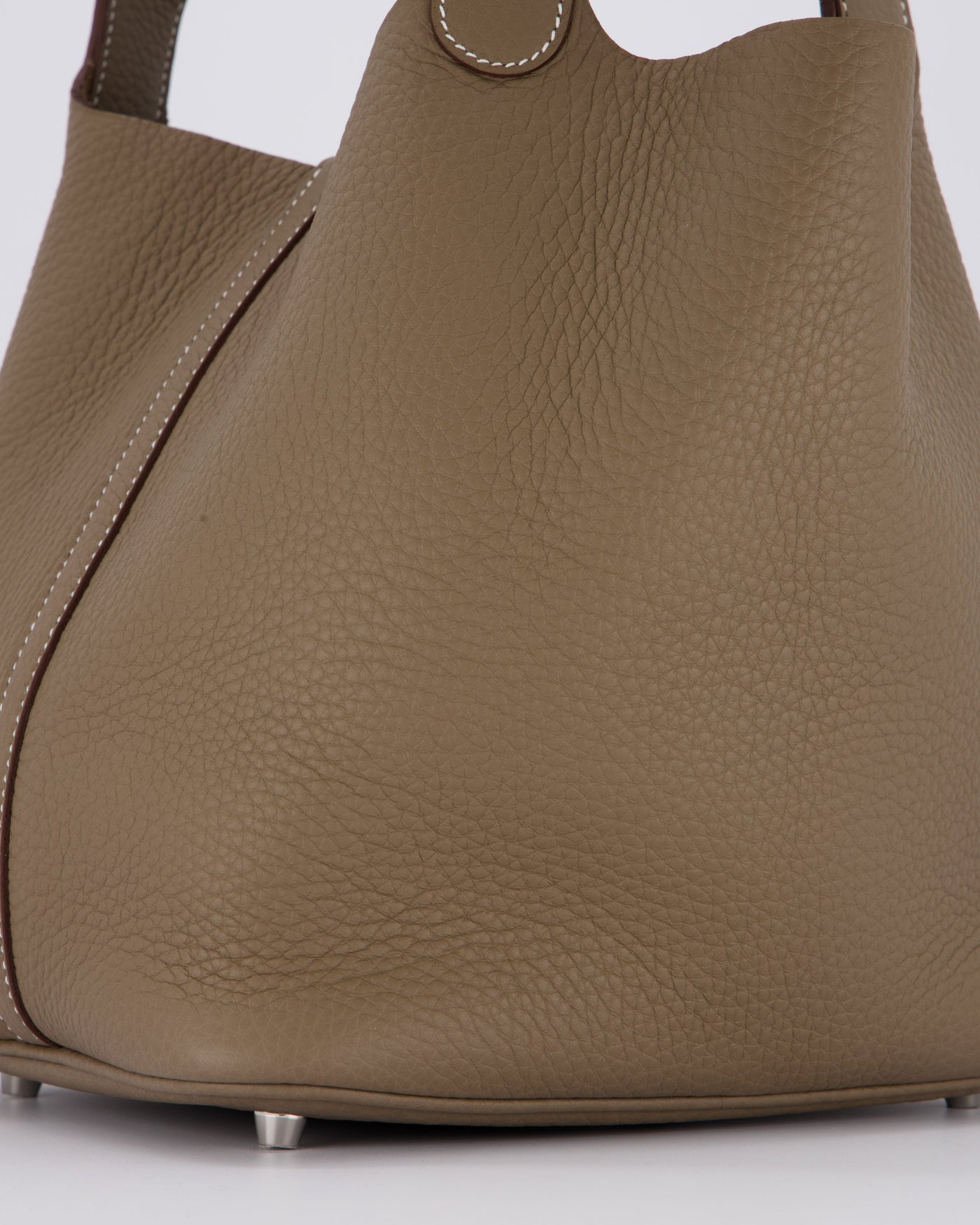 Hermes Picotin 22 Lock Bag in Etoupe Clemence Leather with Palladium Hardware - Product Image 11