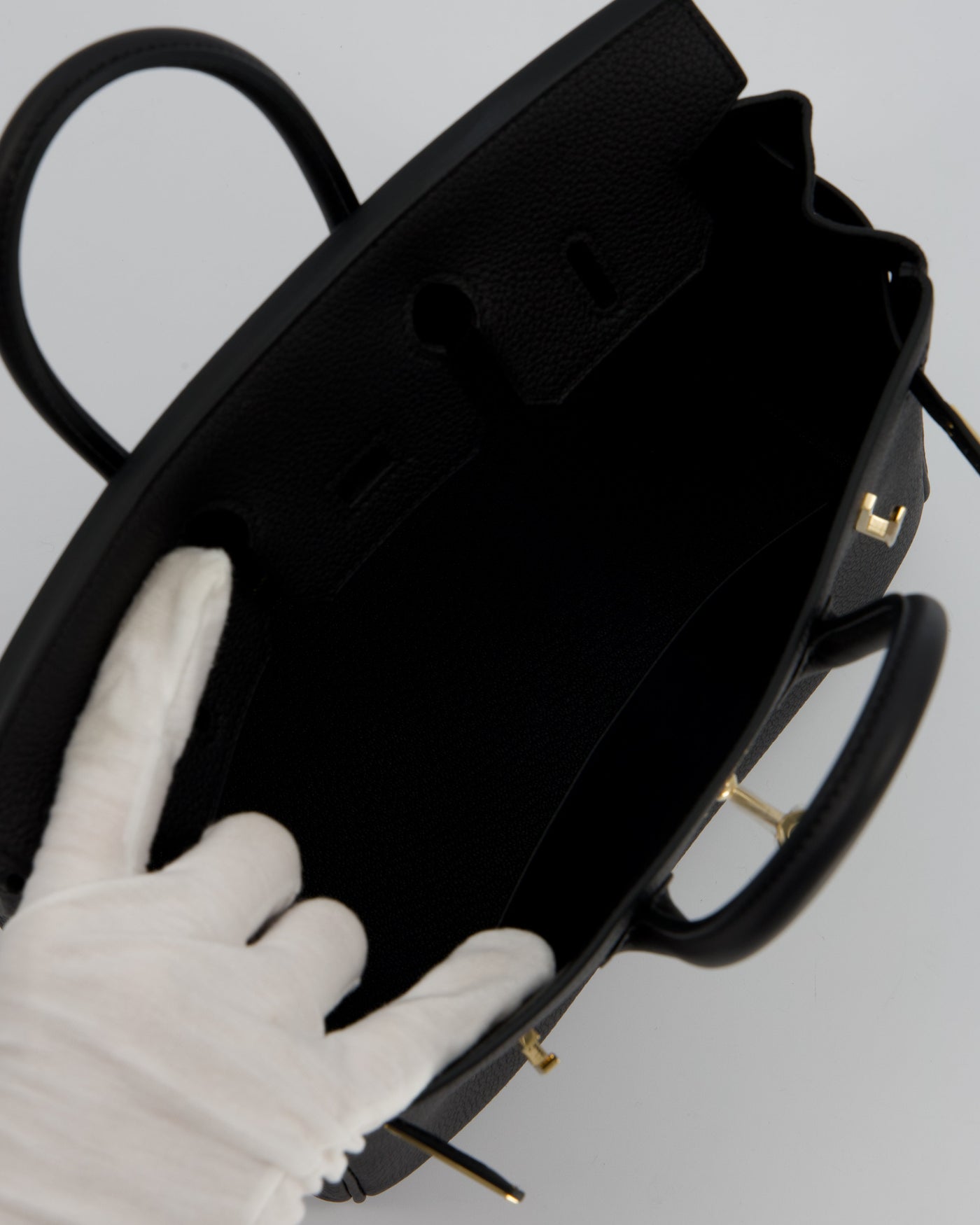 *SUPER RARE* Hermes Birkin 25 Retourne Bag in Noir Togo Leather with Permabrass Hardware - Product Image 17