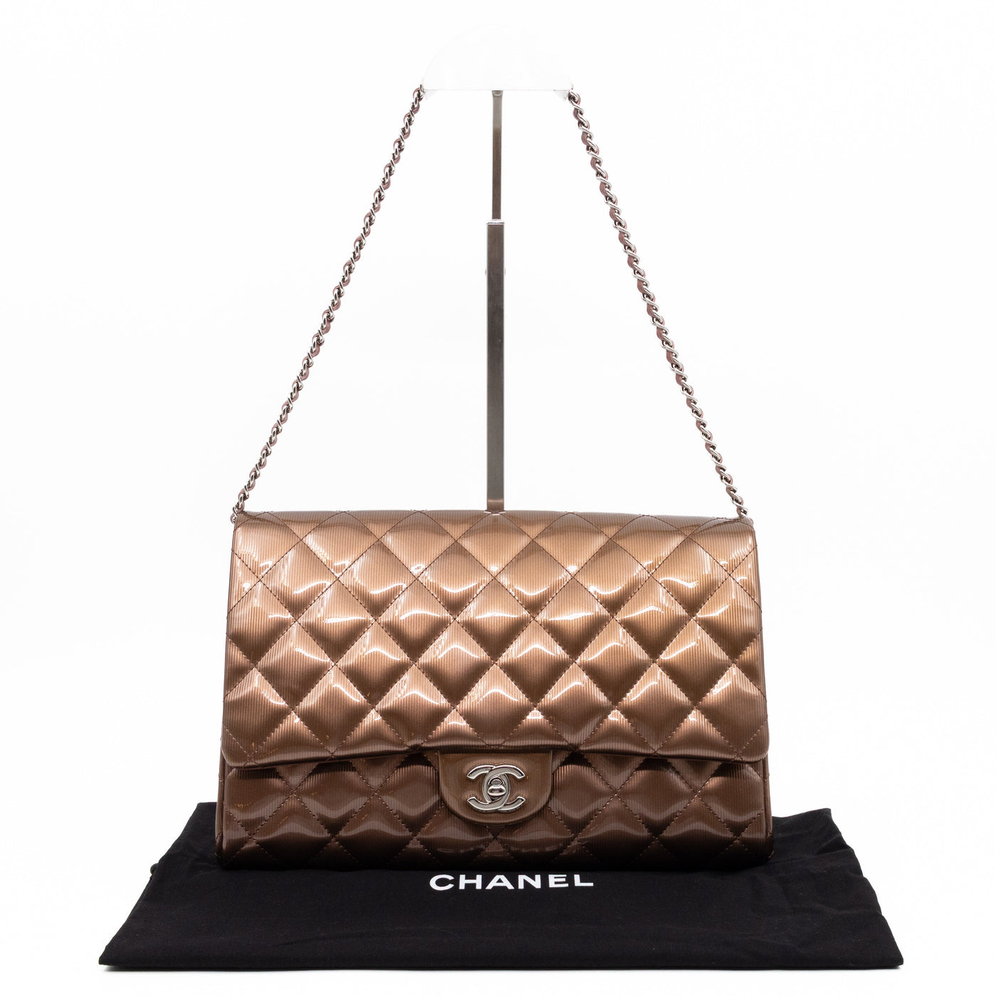 Timeless Clutch with Chain Bronze Striated Patent Leather | Studio Nafay