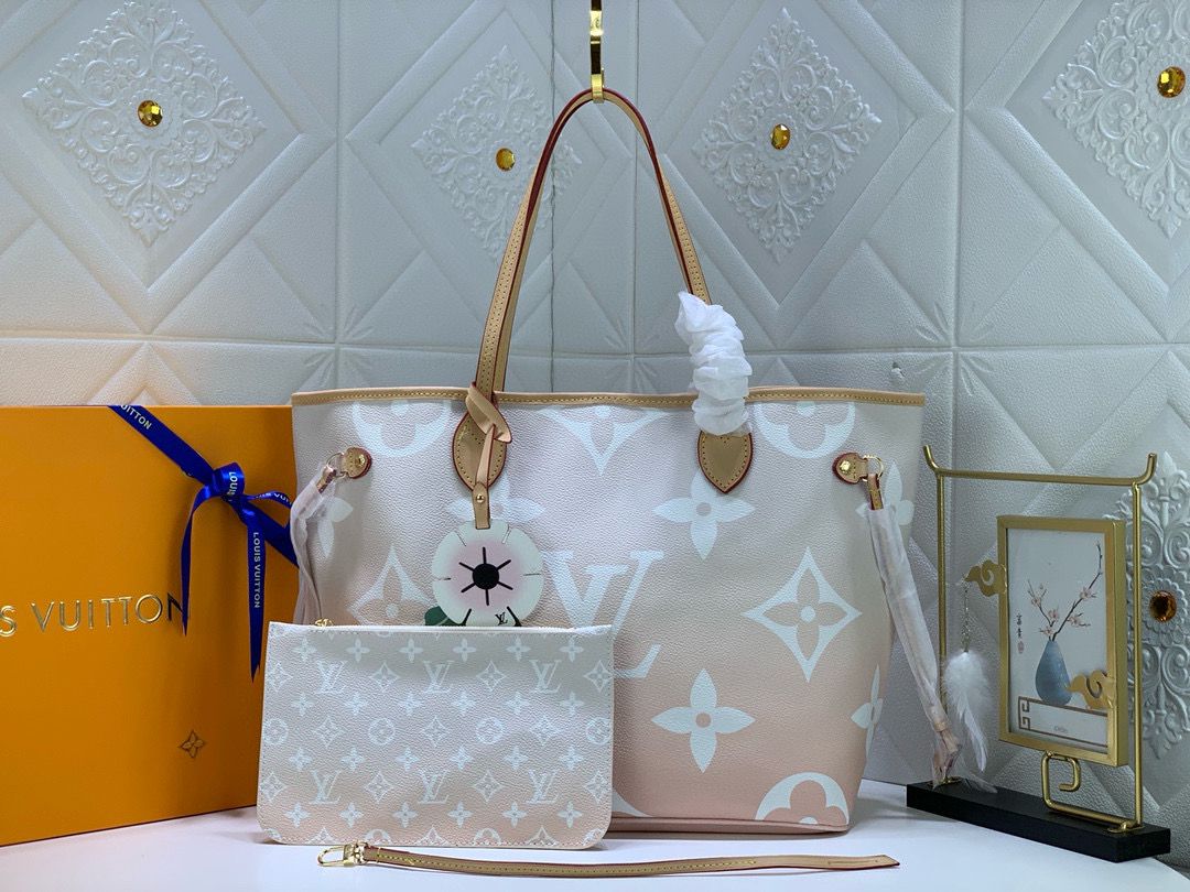 LOUIS VUITTON Monogram Giant By The Pool Neverfull MM Brume