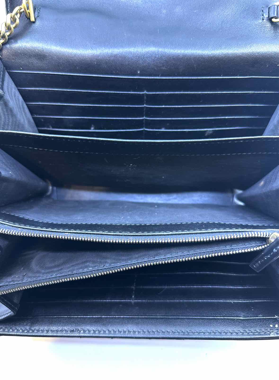 GUCCI GG Marmont wallet on chain Black Leather Quilted Handbag - Product Image 3