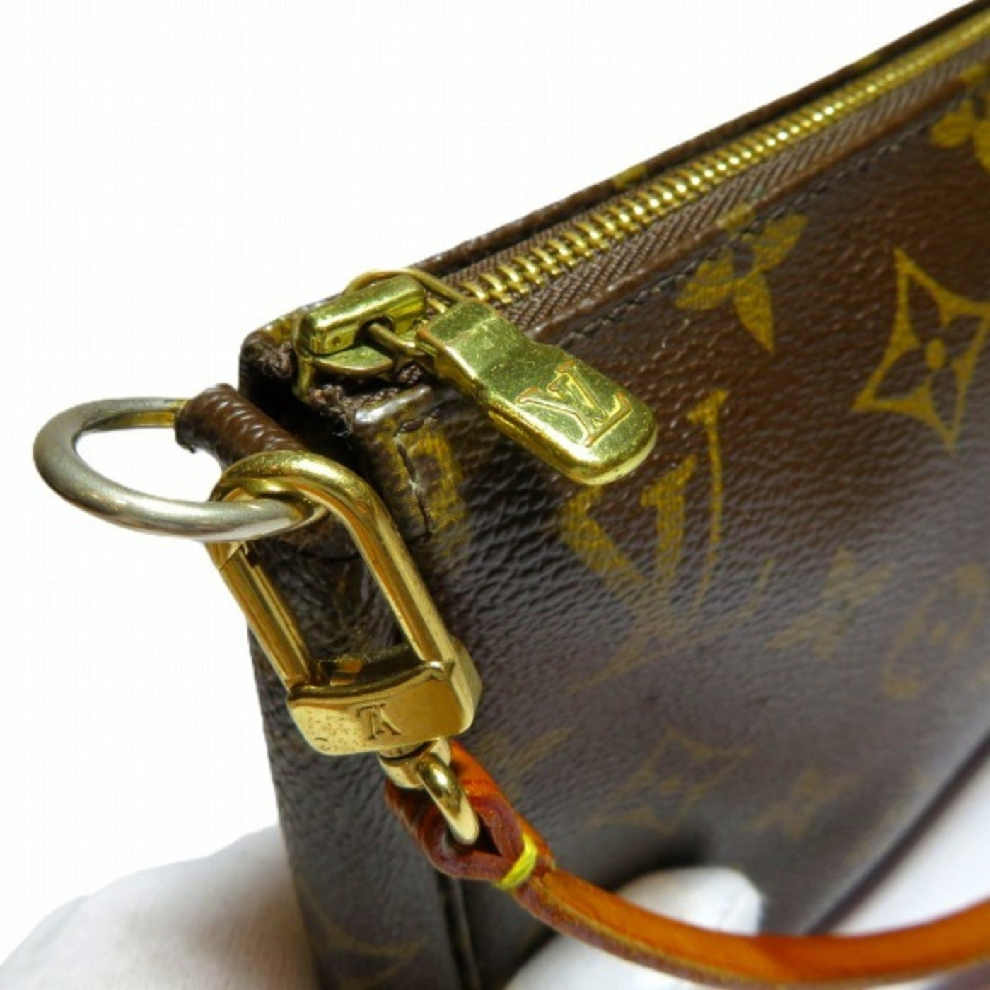 Louis Vuitton Handbag Pochette