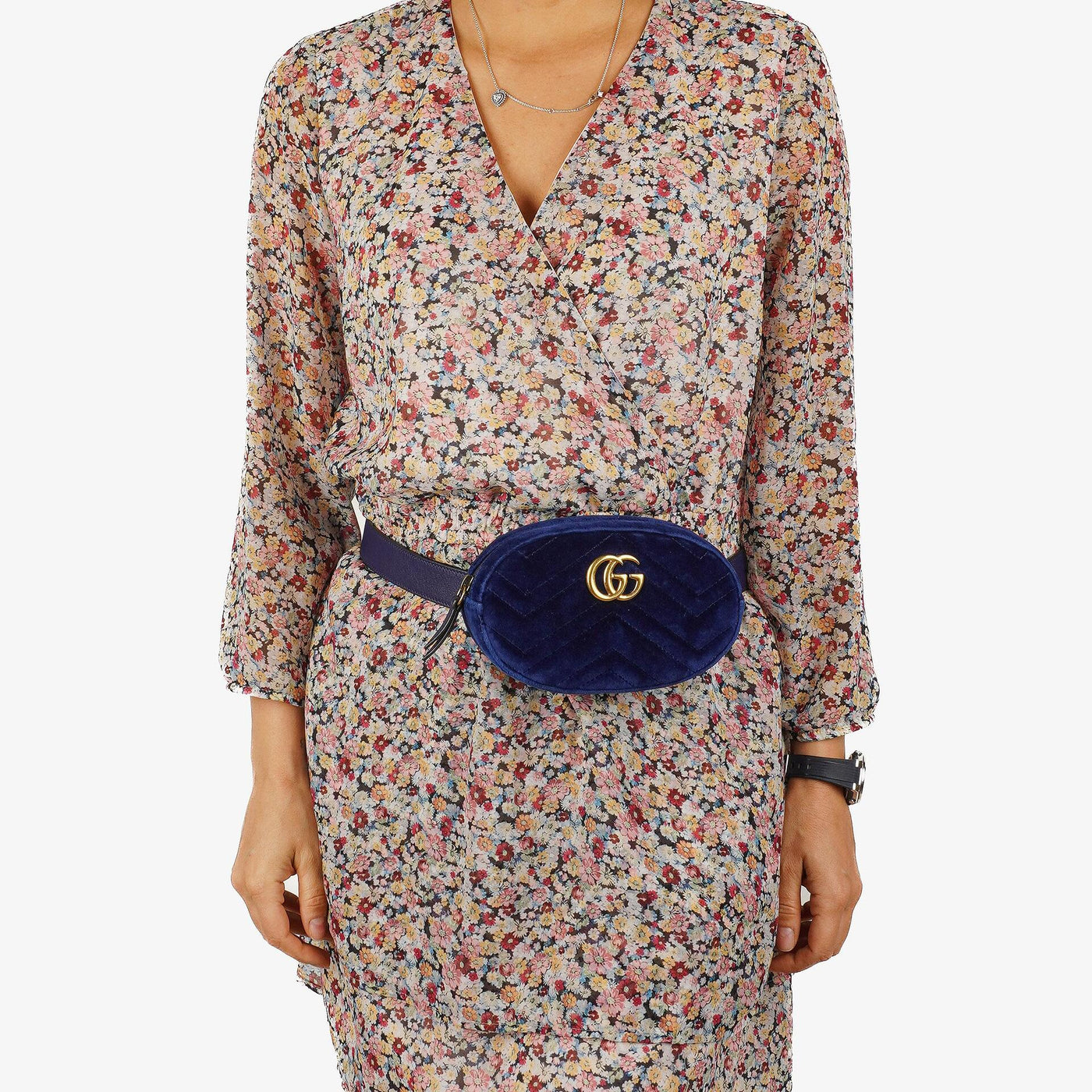 Gucci GG Marmont Matelasse Cobalt Blue Velvet Belt Bag 85 34 - Product Image 4