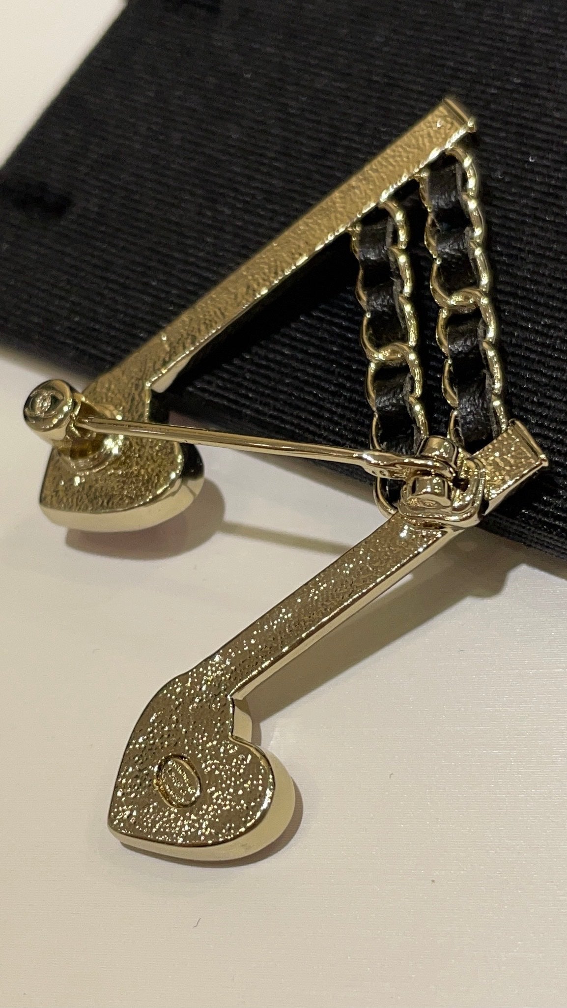CC Brooch Gold 163086 - Product Image 3