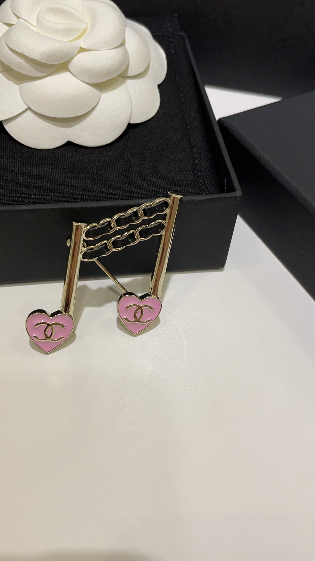 CC Brooch Gold 163086 - Product Image 2