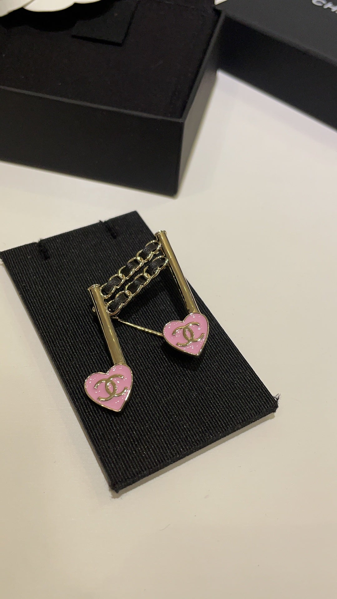 CC Brooch Gold 163086 - Product Image 4