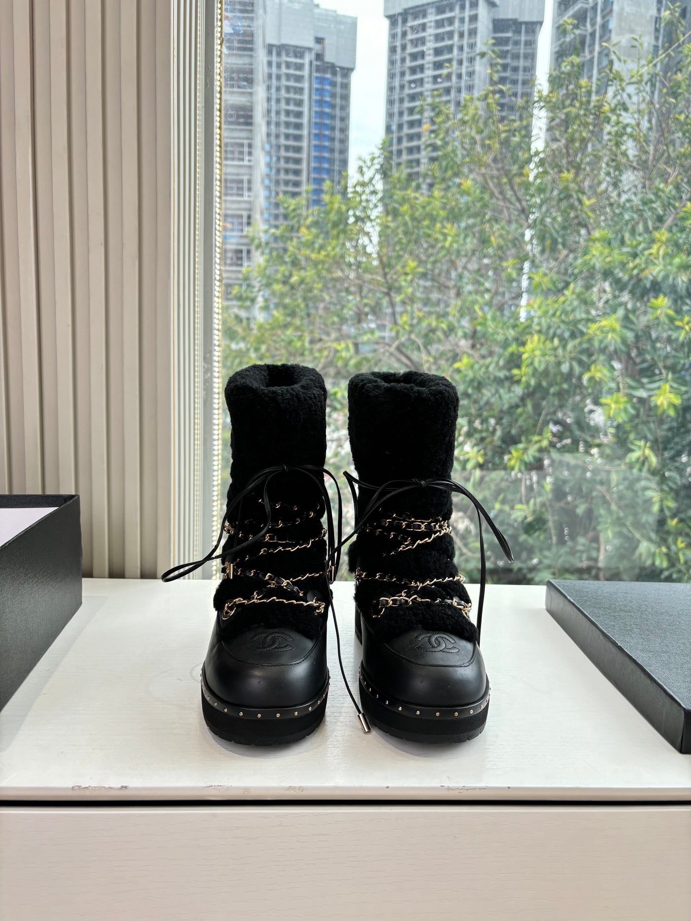 CC Short Boot Black Cowhide Wool 548840 - Product Image 5