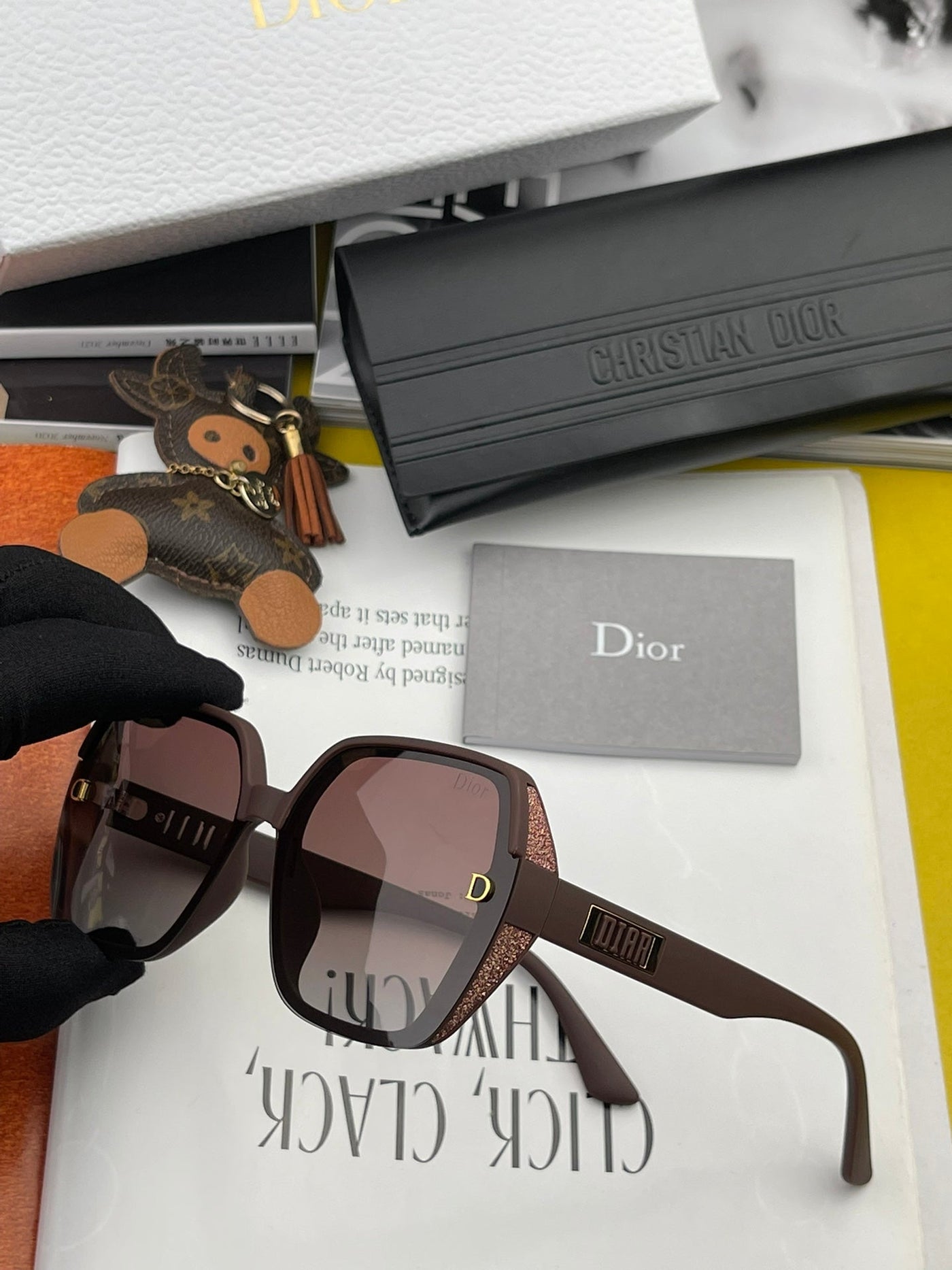 MONTAIGNE SUNGLASS IN ACETATE - Product Image 3