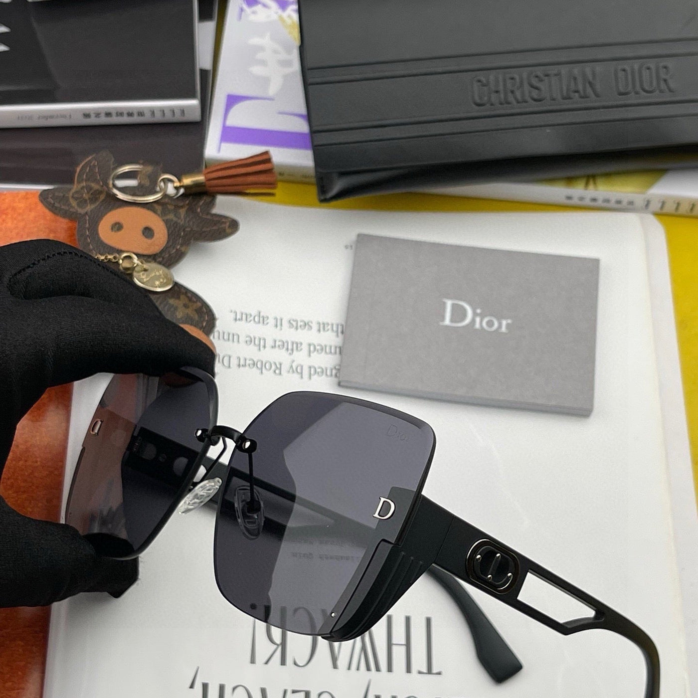 MONTAIGNE SUNGLASS IN ACETATE - Product Image 2