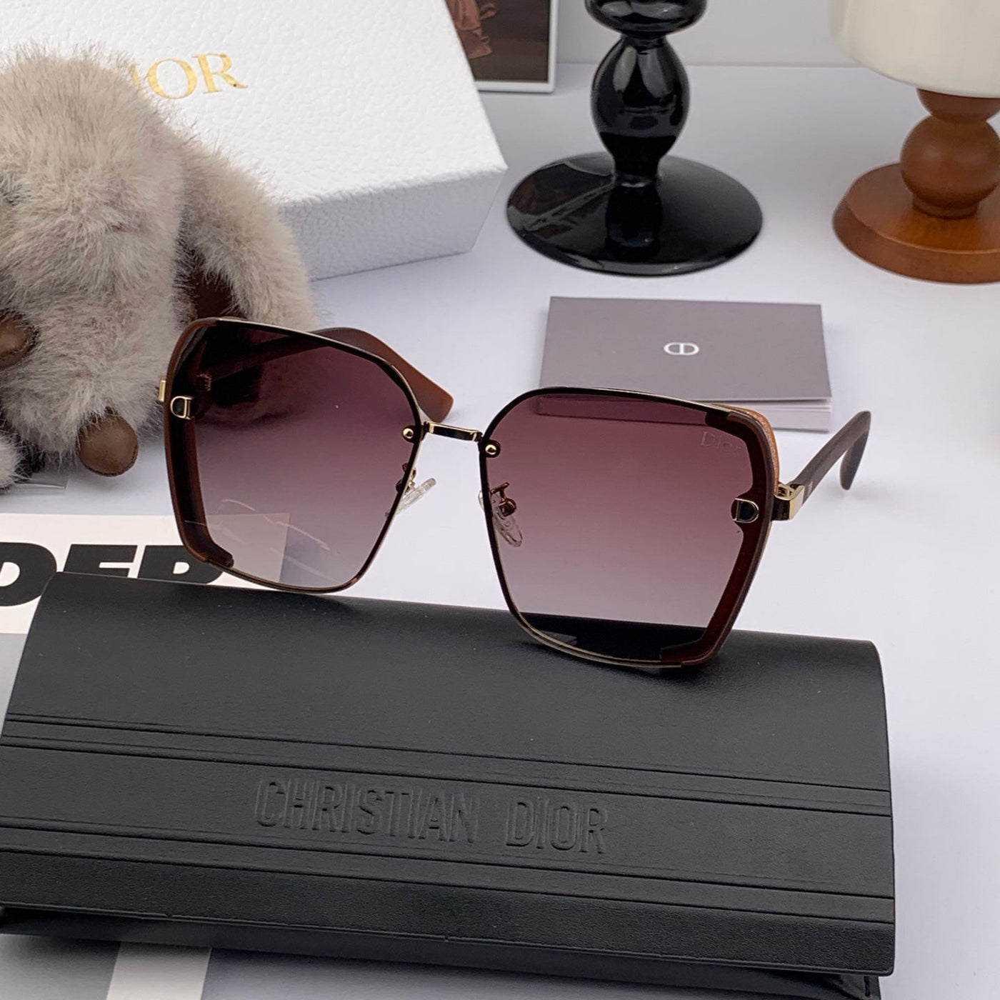 MONTAIGNE SUNGLASS IN ACETATE | Studio Nafay