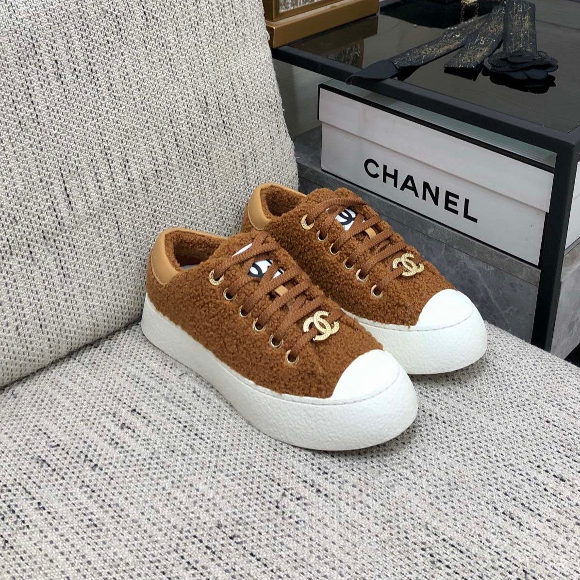 CC Low Sneaker Brown Yellow Wool | Studio Nafay