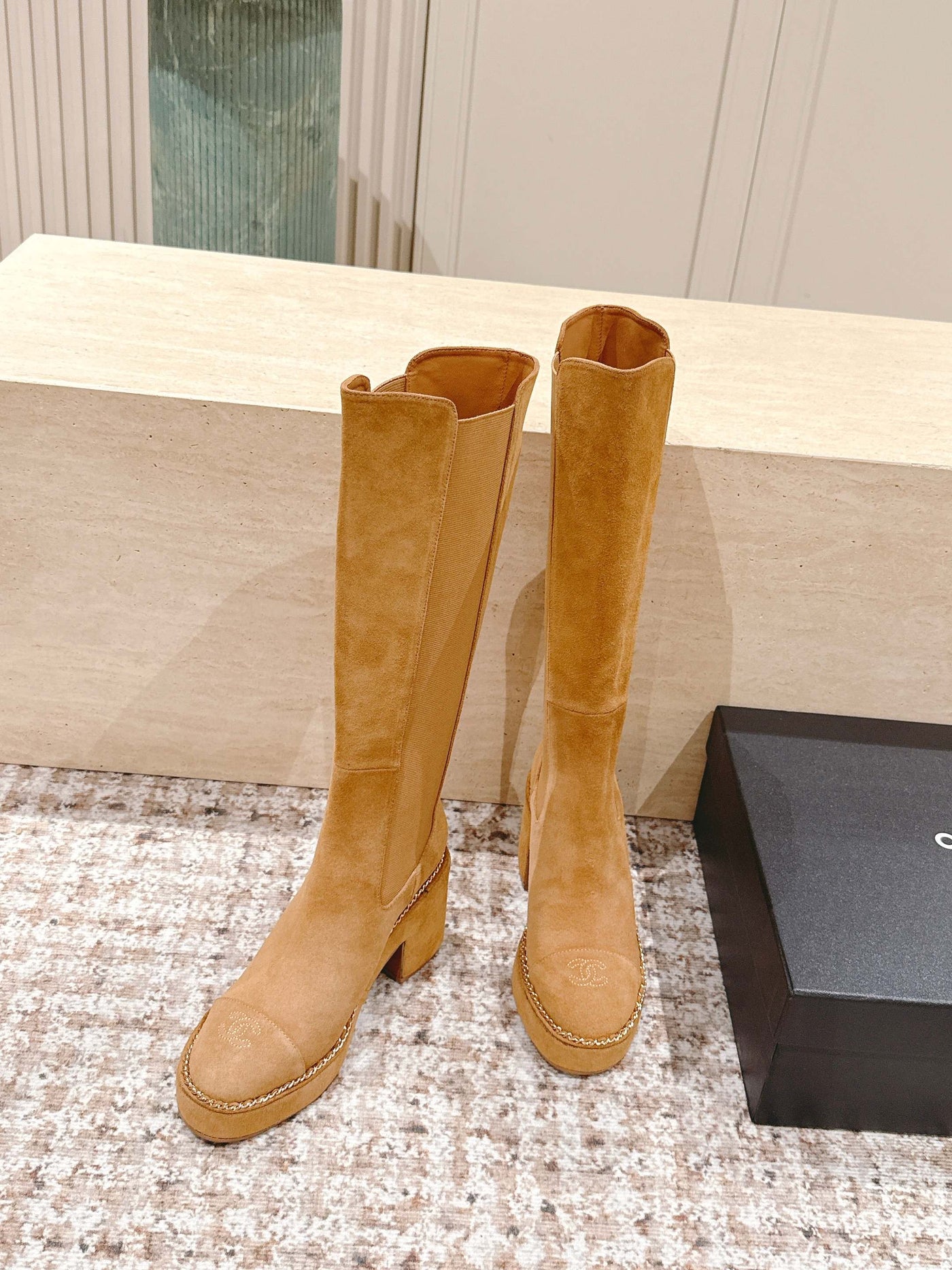 CC 25SS High Boot Beige Suede 431718 - Product Image 2