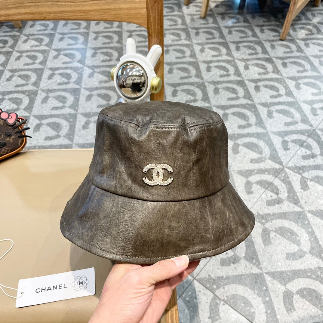 BUCKET HAT IN WOOD BROWN CALFSKIN 431731 - Product Image 2