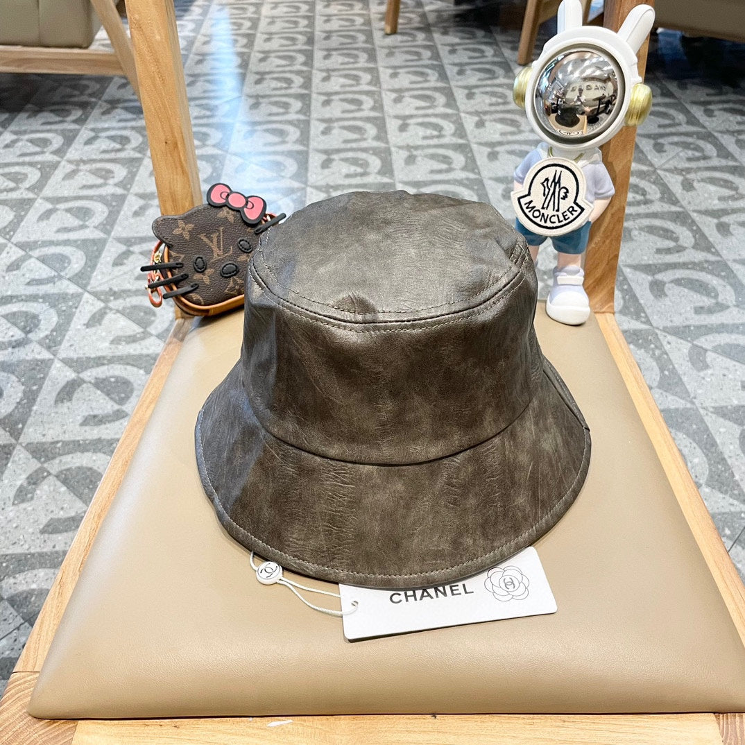 BUCKET HAT IN WOOD BROWN CALFSKIN 431731 - Product Image 3