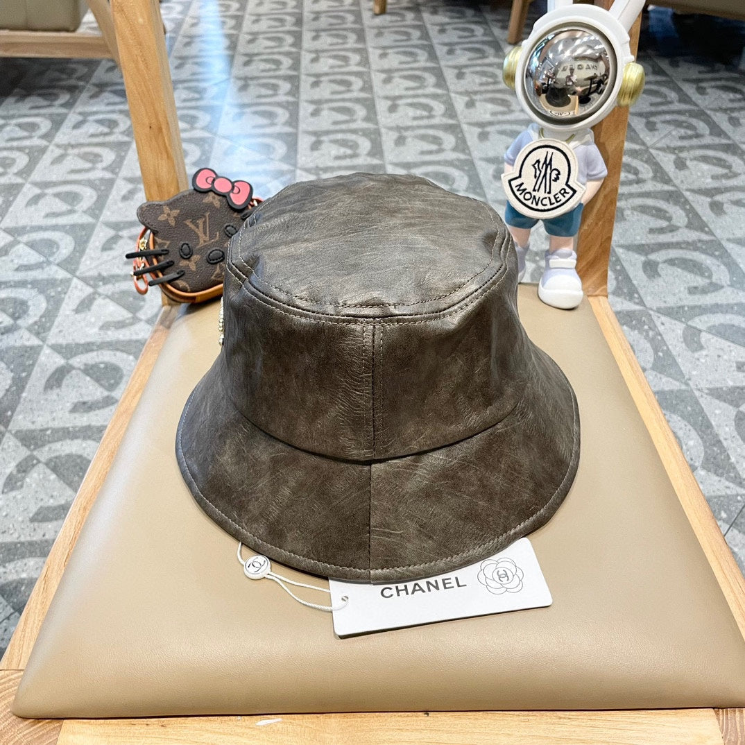BUCKET HAT IN WOOD BROWN CALFSKIN 431731 - Product Image 7