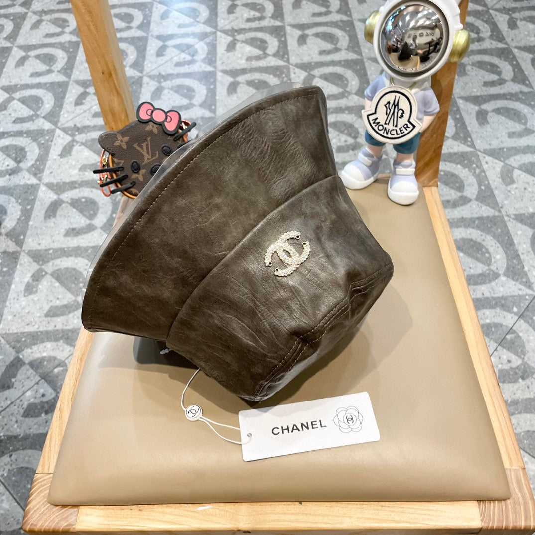 BUCKET HAT IN WOOD BROWN CALFSKIN 431731 - Product Image 5