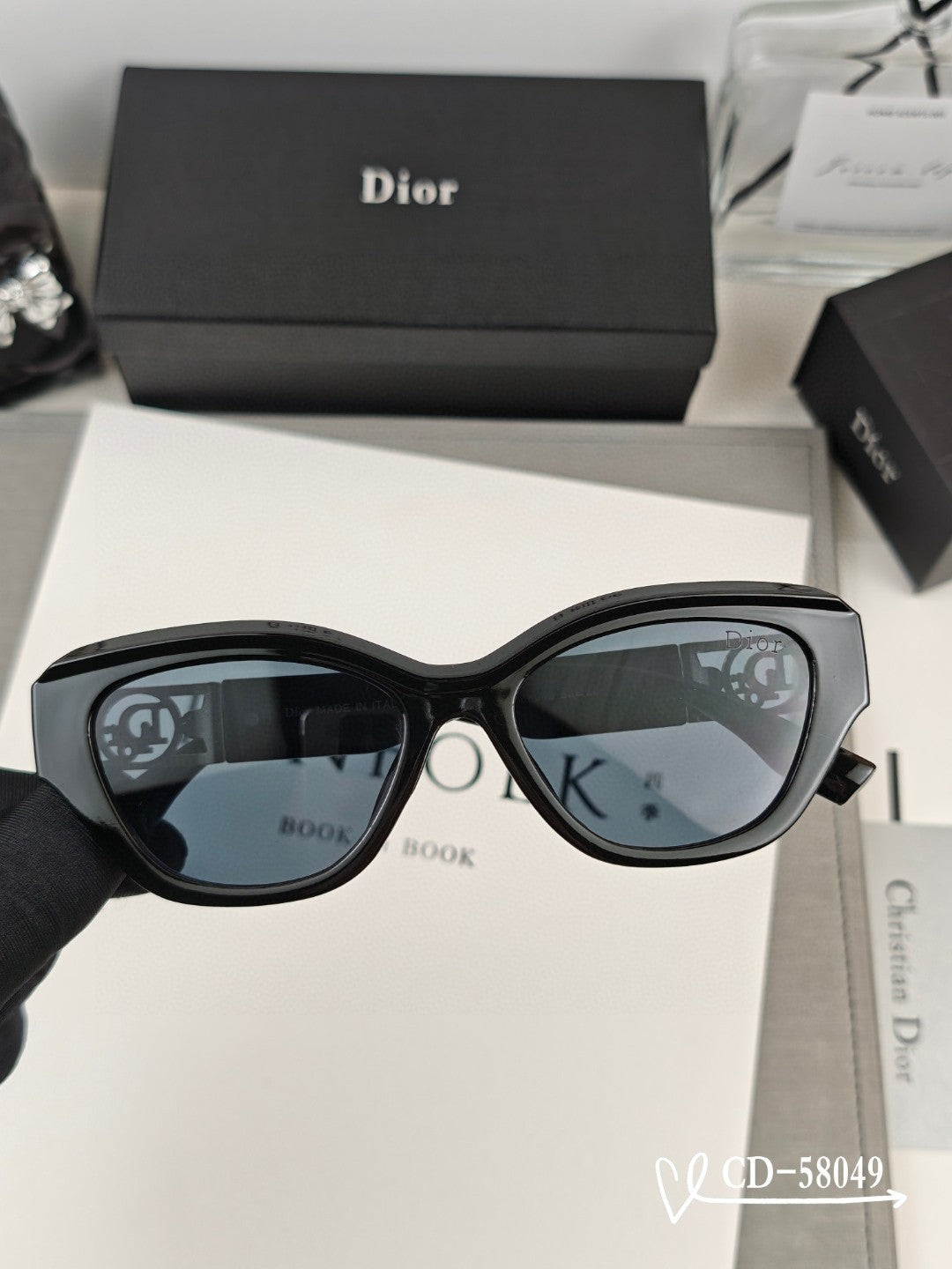 CAT EYE SUNGLASS 58049 IN ACETATE - Product Image 5